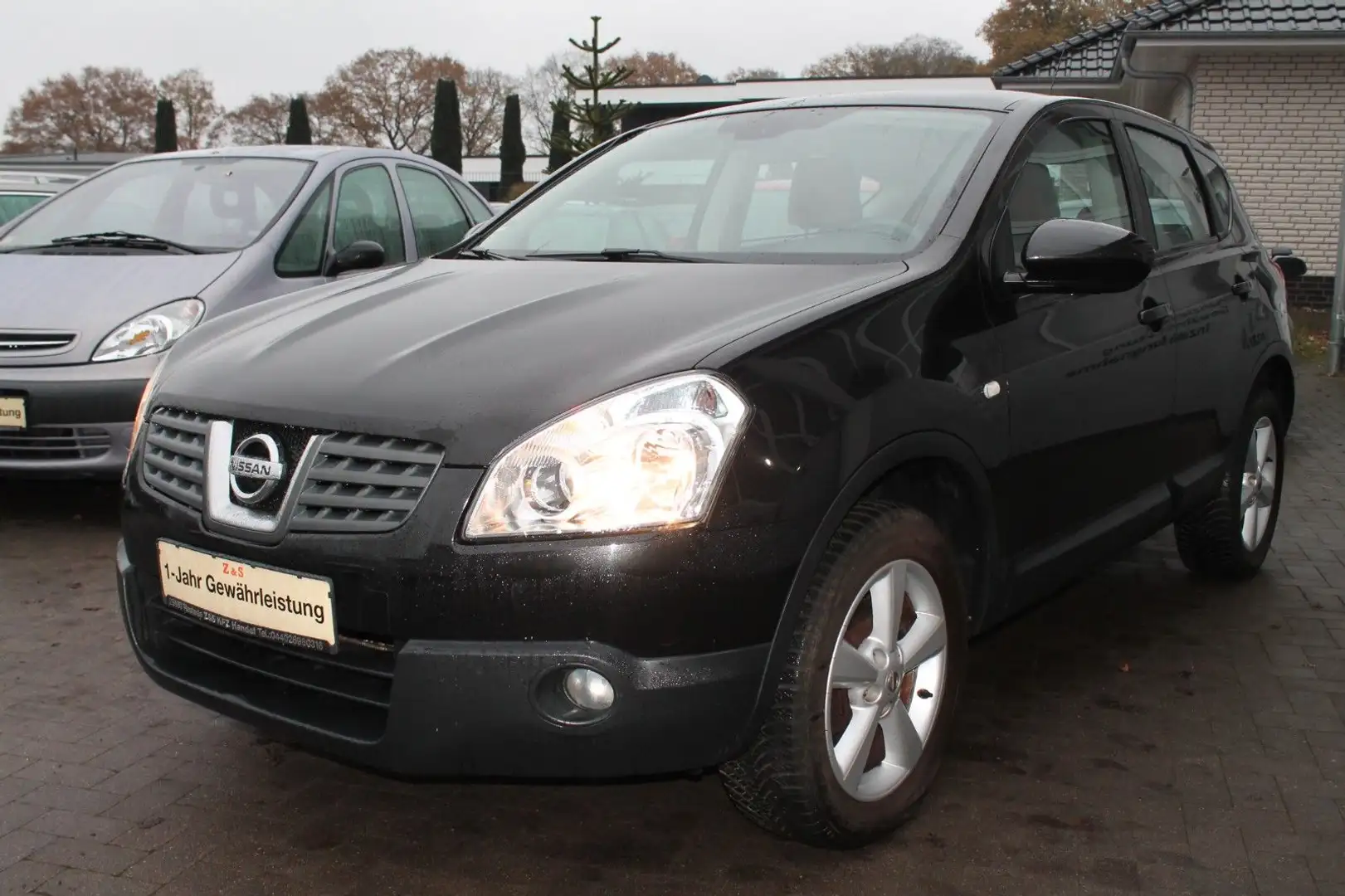 Nissan Qashqai Visia *TÜV-NEU* Schwarz - 2