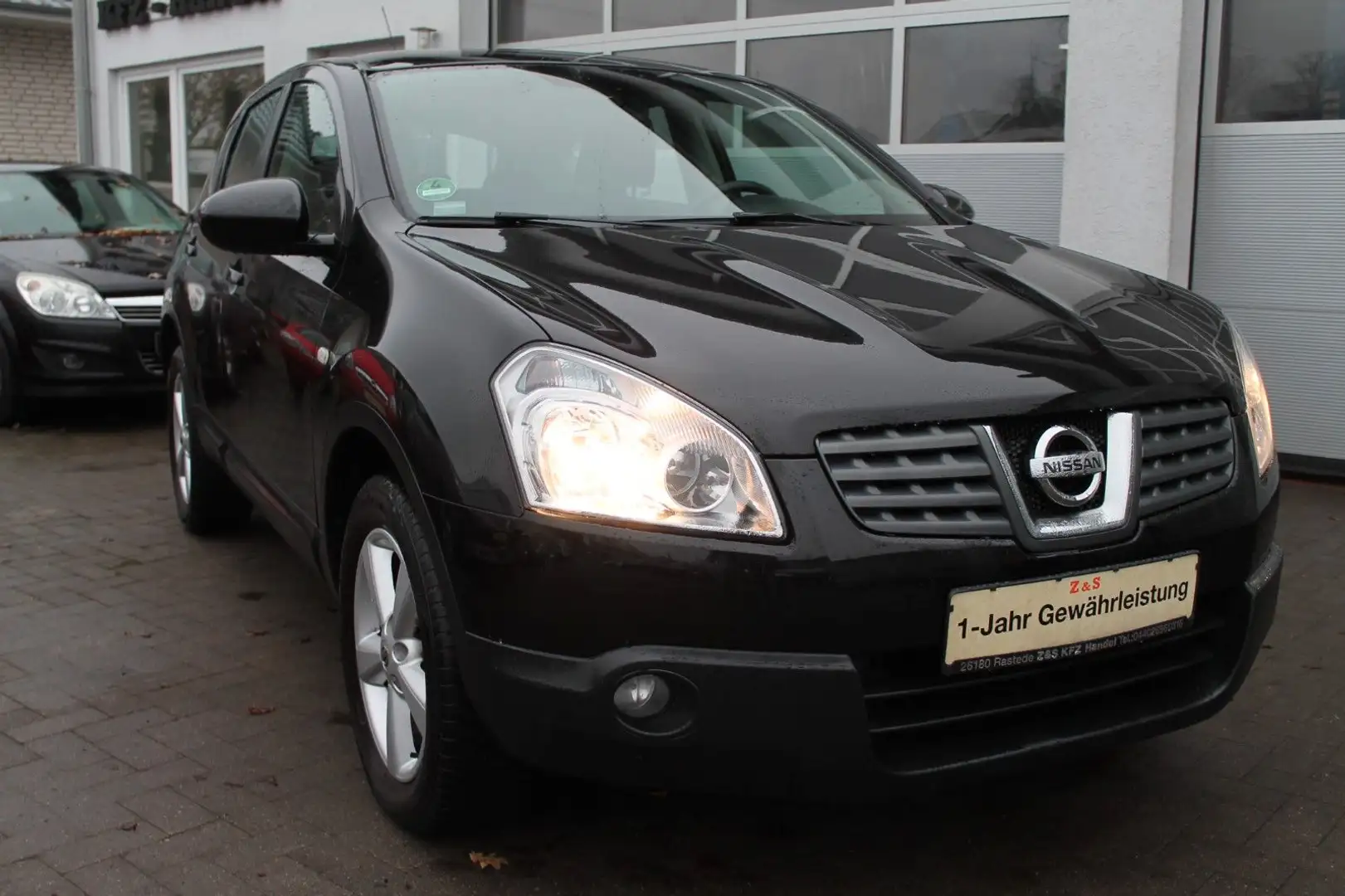 Nissan Qashqai Visia *TÜV-NEU* Schwarz - 1