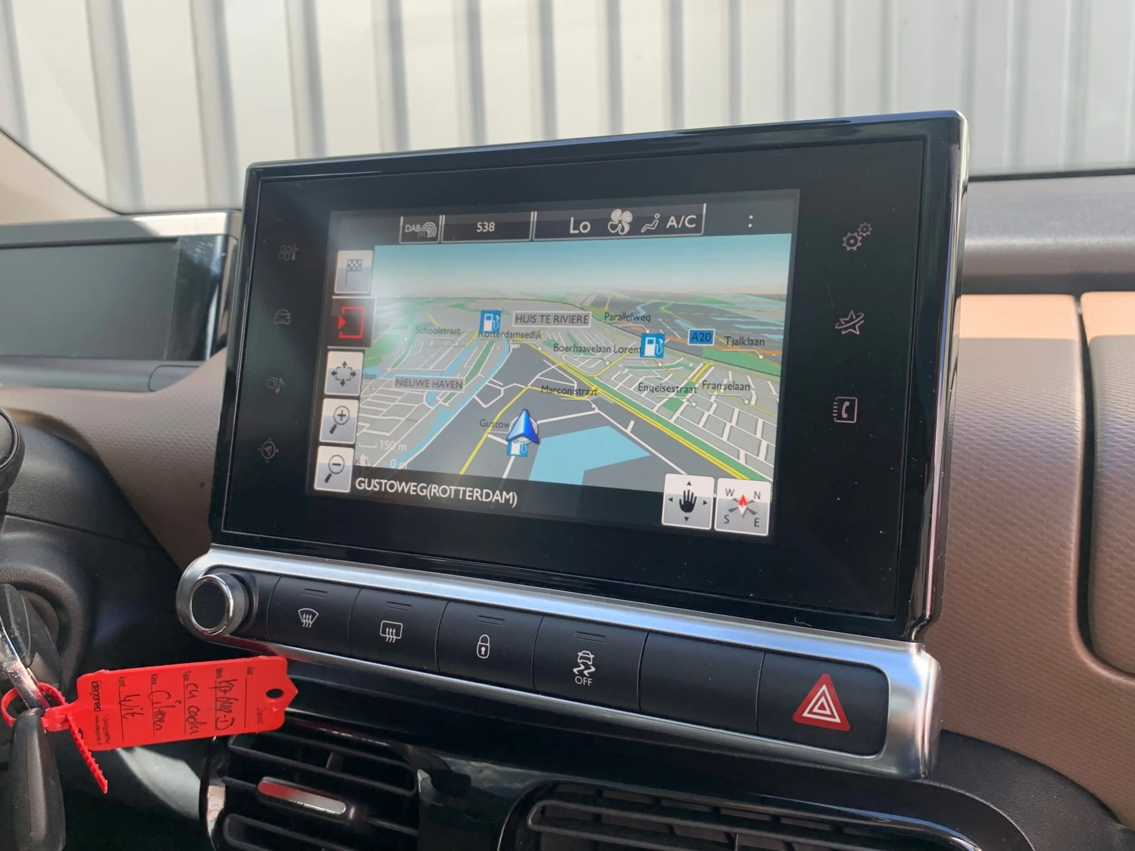 Citroen C4 Cactus 1.2 PureTech Shine|Navigatie|Climate Control| — photo 18