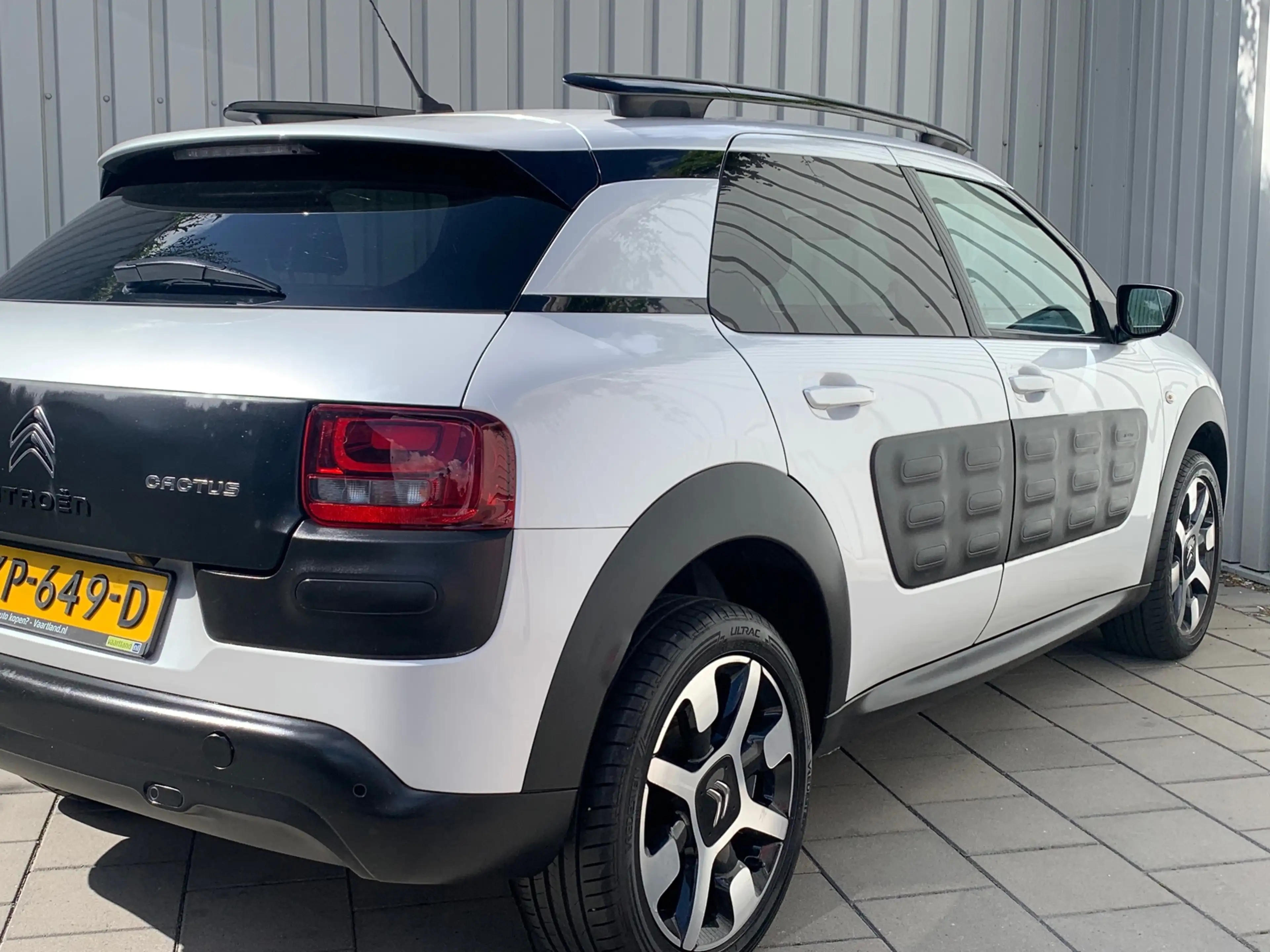 Citroen C4 Cactus 1.2 PureTech Shine|Navigatie|Climate Control| — photo 8