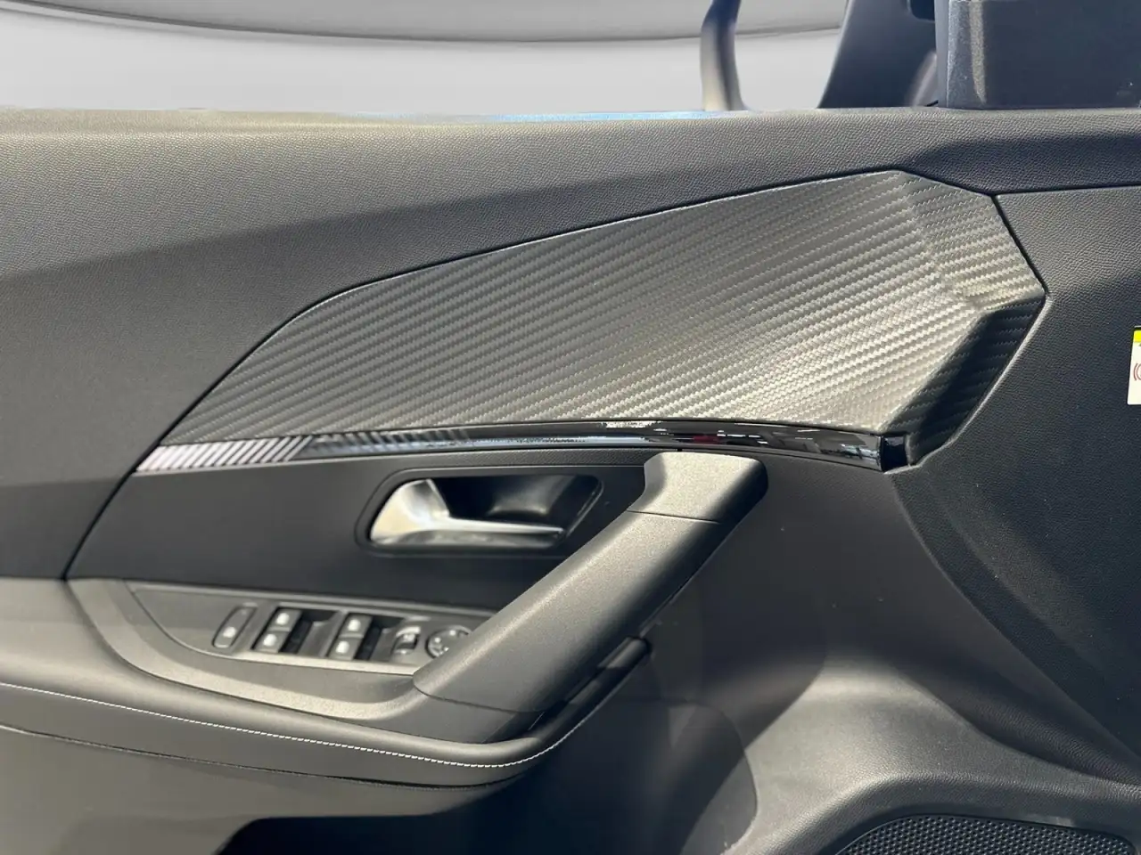 Peugeot 2008 1.2 PureTech Allure, миниатюра 9