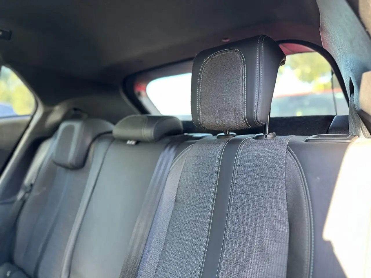 Peugeot 2008 1.2 PureTech Allure, миниатюра 12