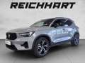 Volvo XC40 B3 Plus, Mild Hybrid Benzin Grau - thumbnail 1
