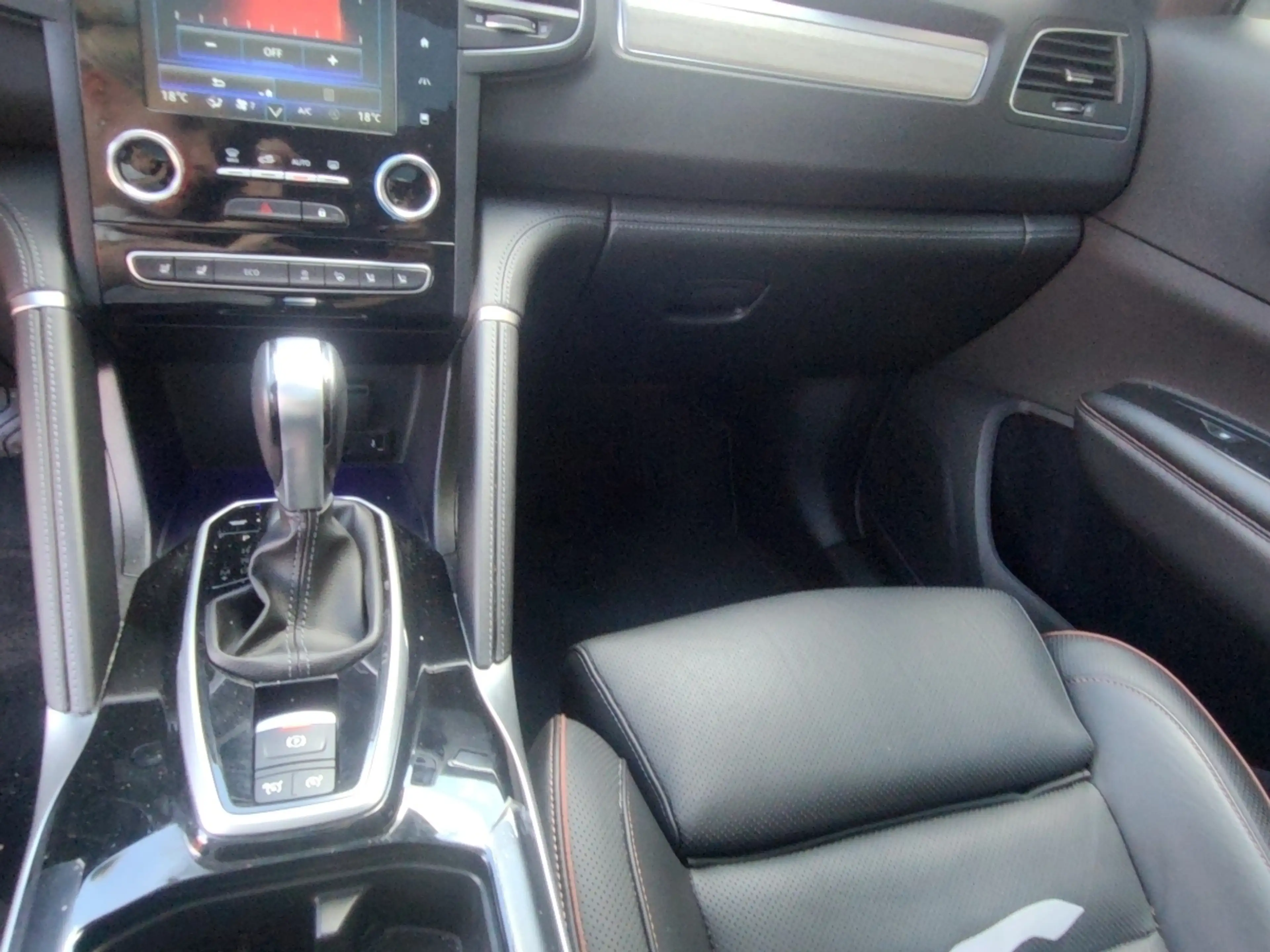 Renault Koleos INITIALE PARIS TCe 160 Automatik — photo 14