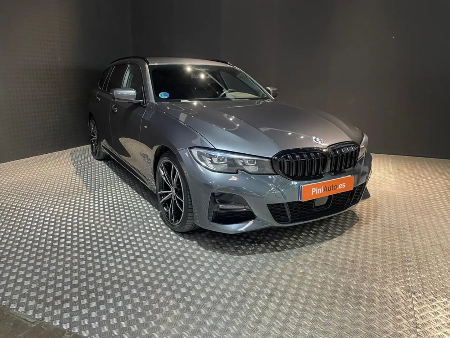 BMW 320 320d xDrive Automatica Touring Gris - 2