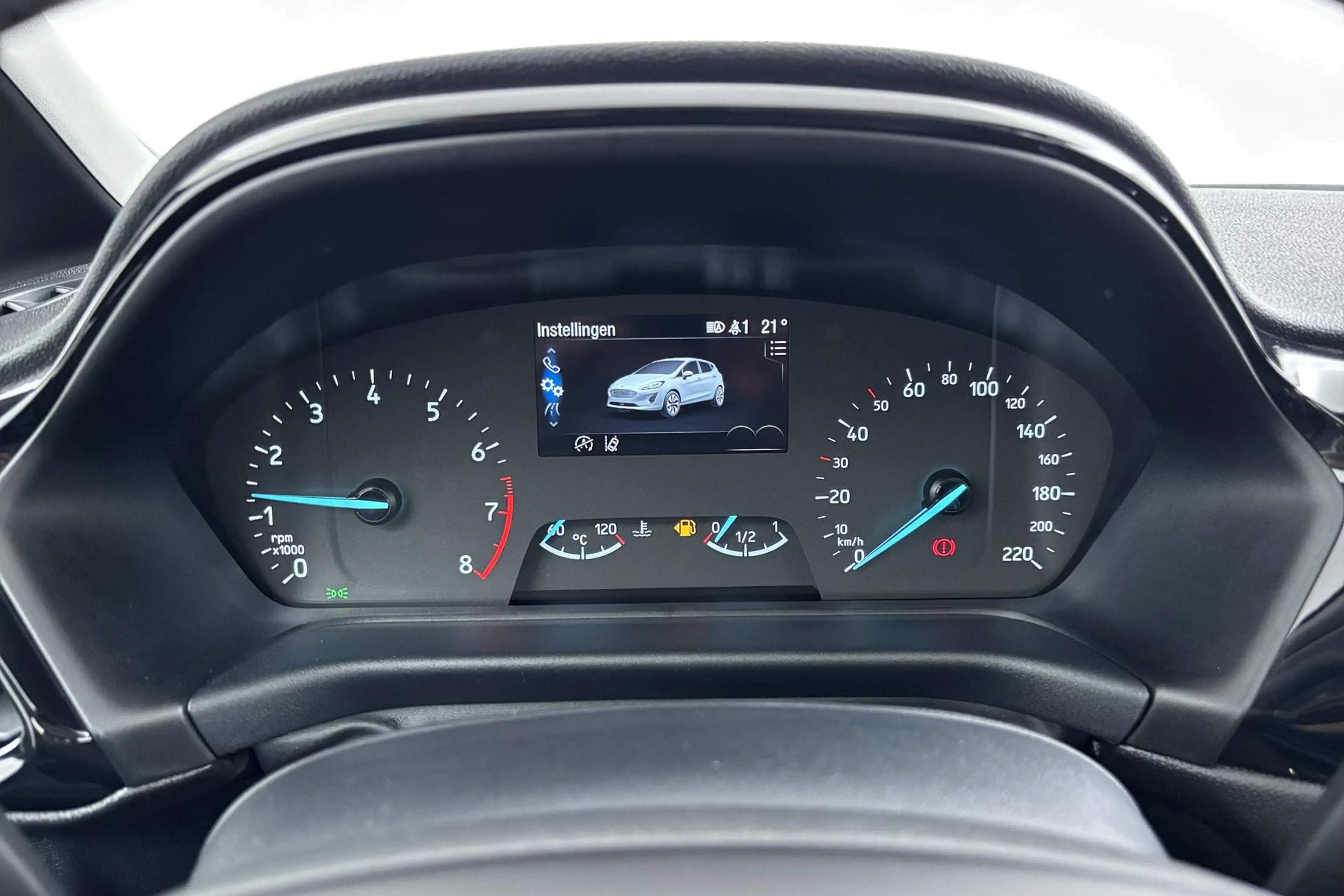 Ford Fiesta 1.0 EcoBoost Titanium Nagenoeg nieuw en verrassend — photo 3
