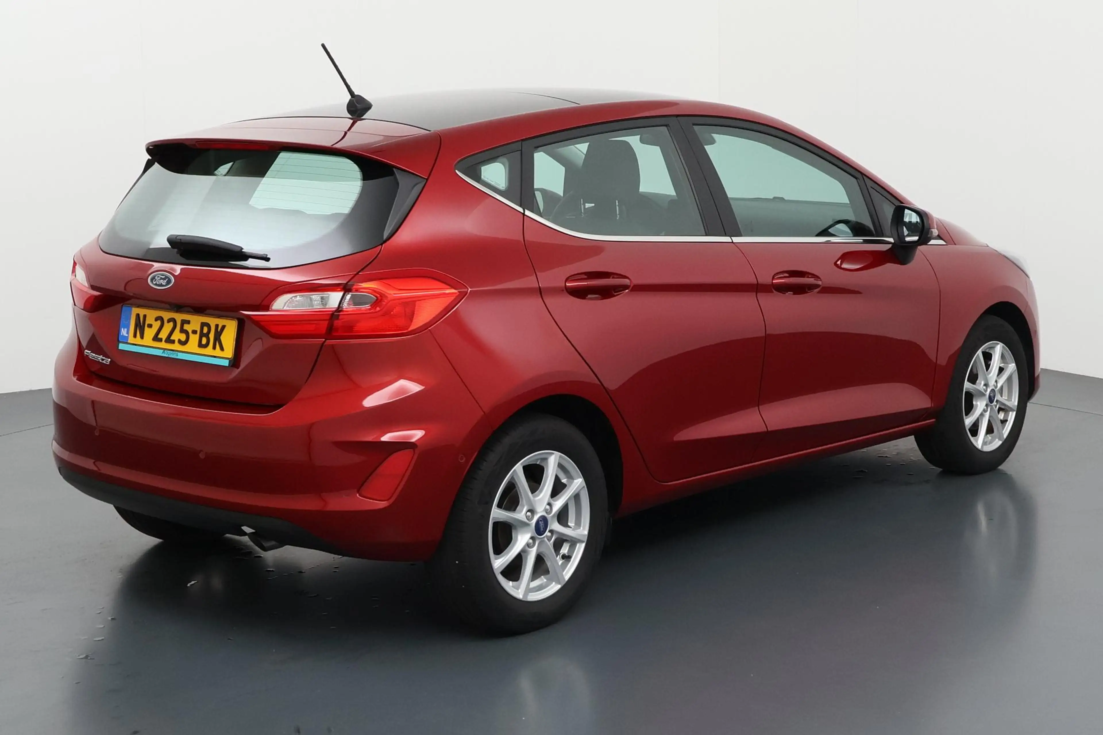 Ford Fiesta 1.0 EcoBoost Titanium Nagenoeg nieuw en verrassend — photo 5