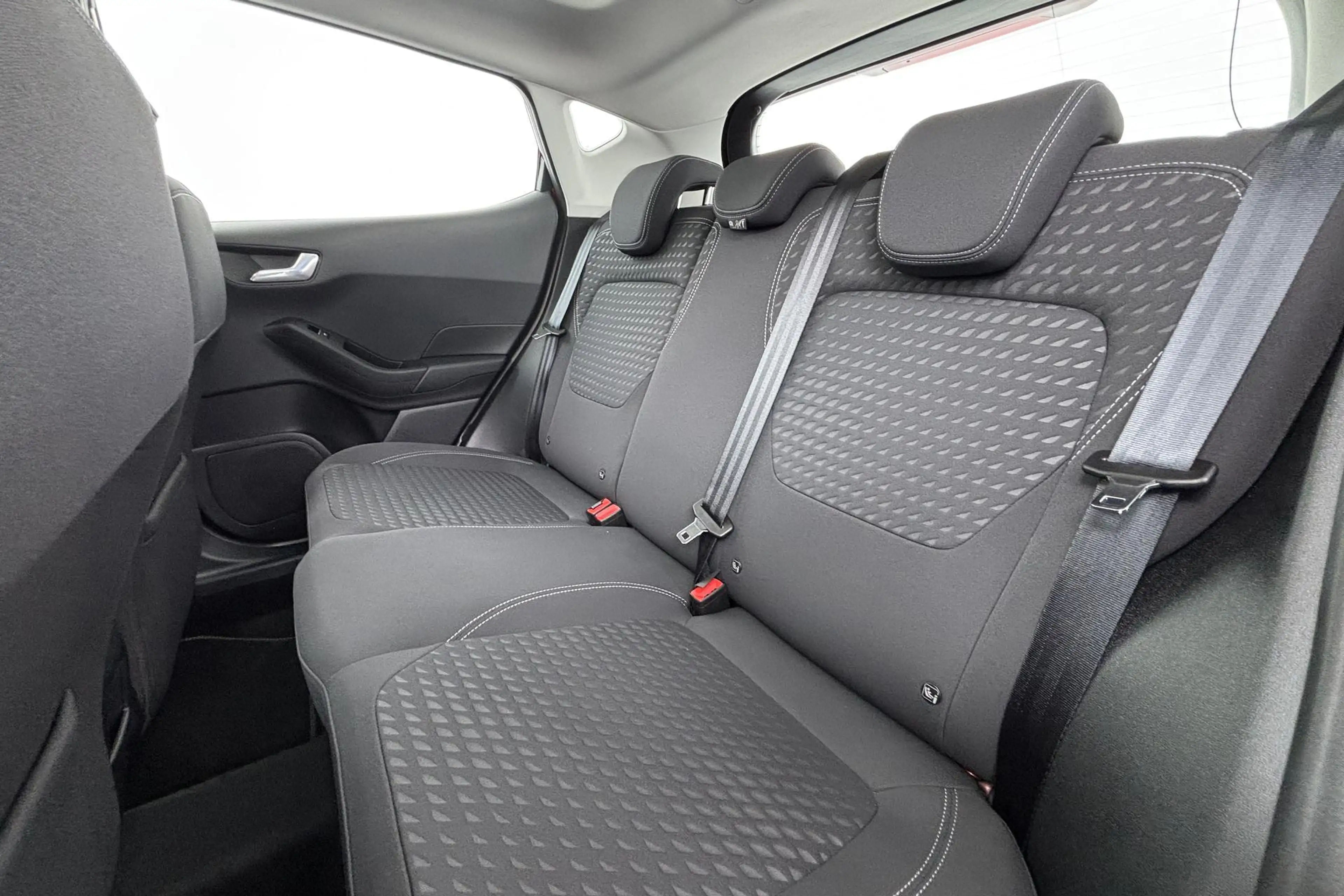 Ford Fiesta 1.0 EcoBoost Titanium Nagenoeg nieuw en verrassend — photo 21
