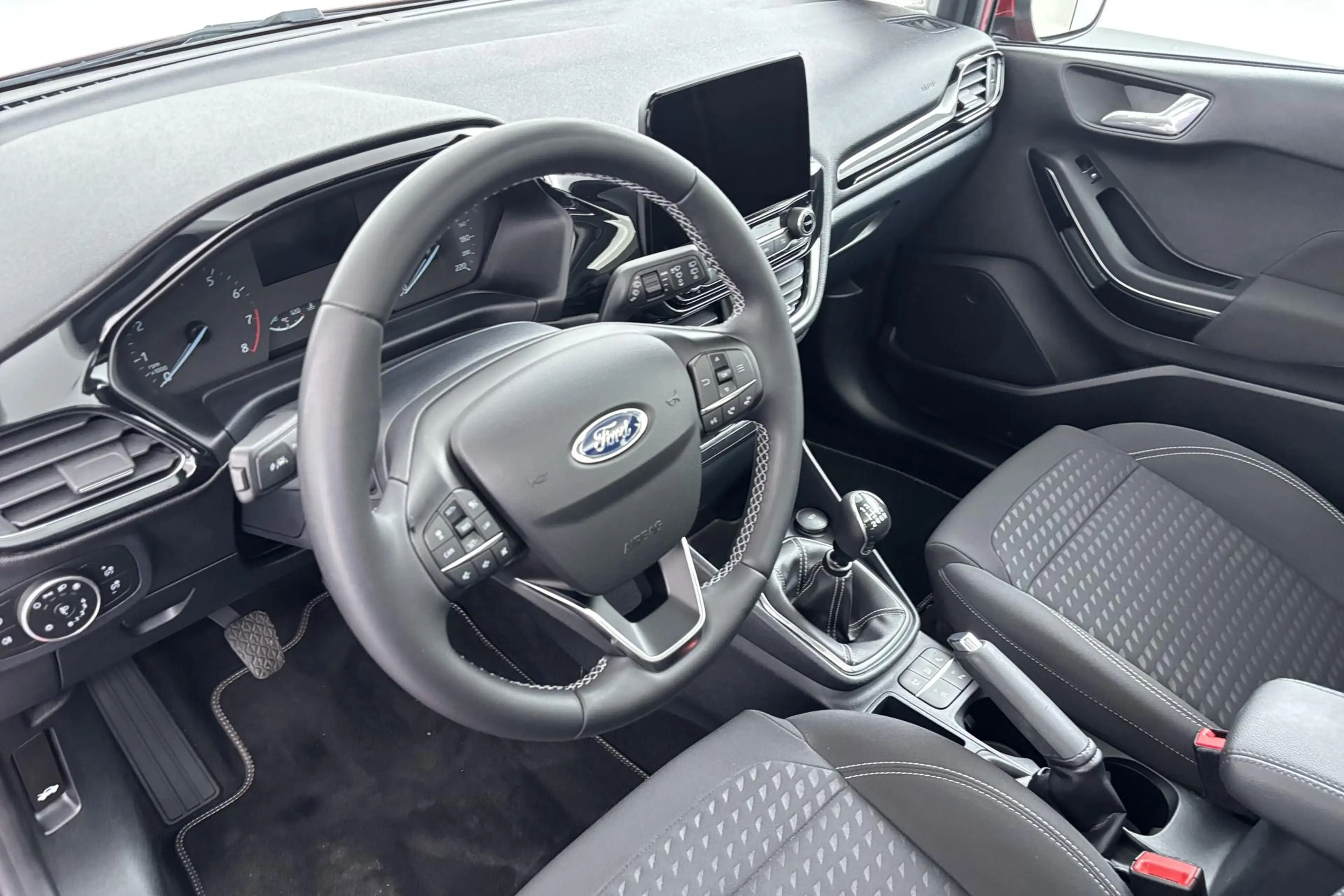 Ford Fiesta 1.0 EcoBoost Titanium Nagenoeg nieuw en verrassend — photo 13