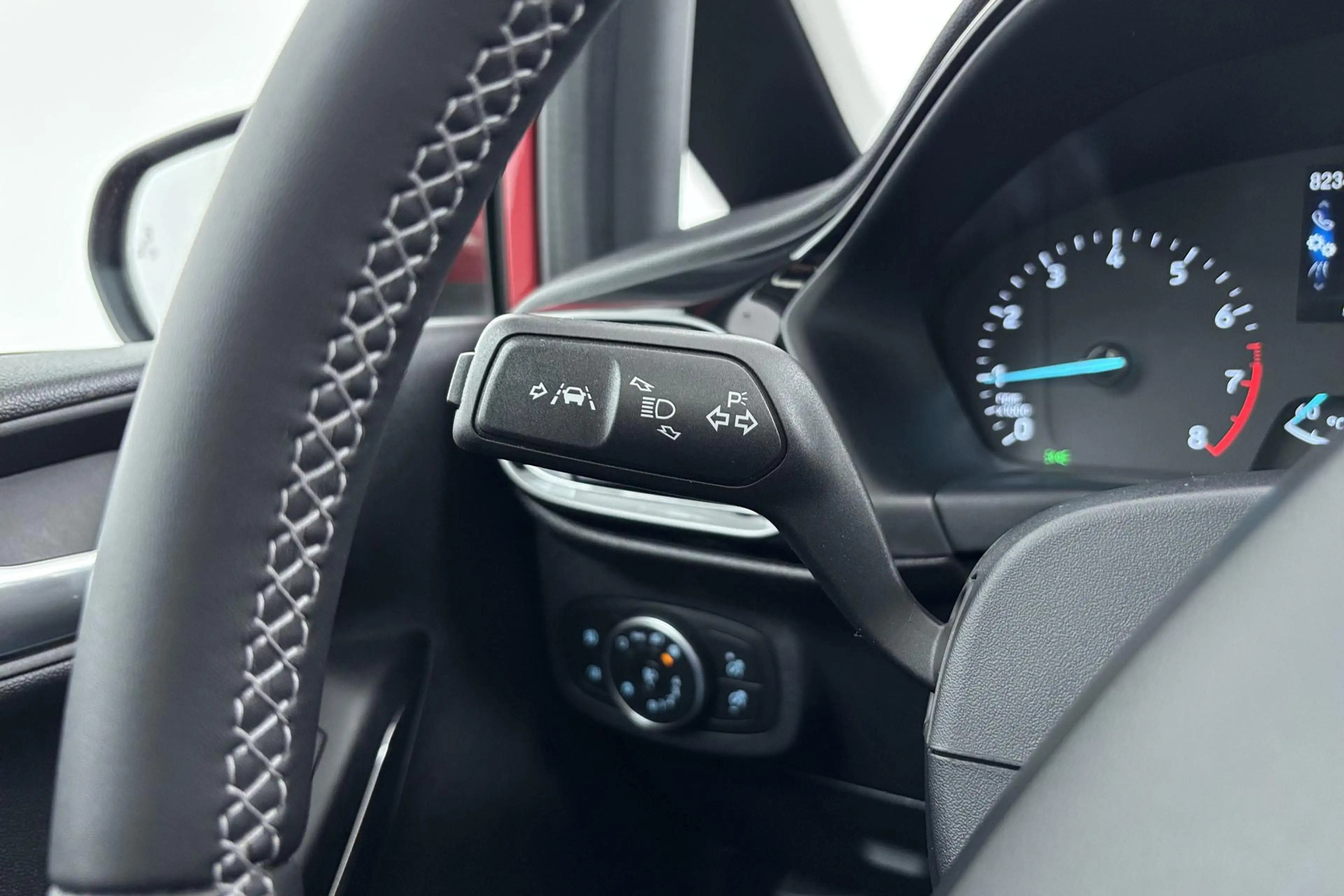 Ford Fiesta 1.0 EcoBoost Titanium Nagenoeg nieuw en verrassend — photo 28