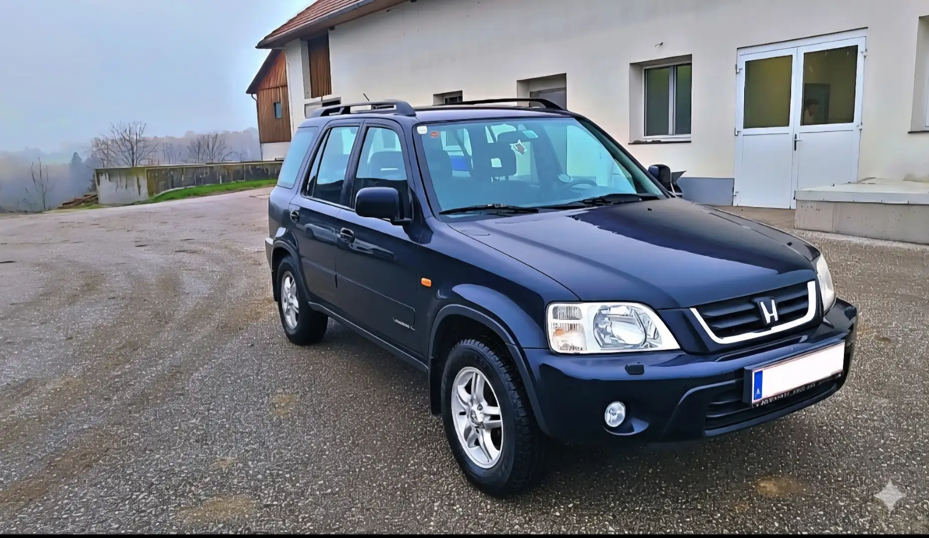 Honda CR-V 2.0i Nur 46.000 km Erstbesitz Schwarz - 2