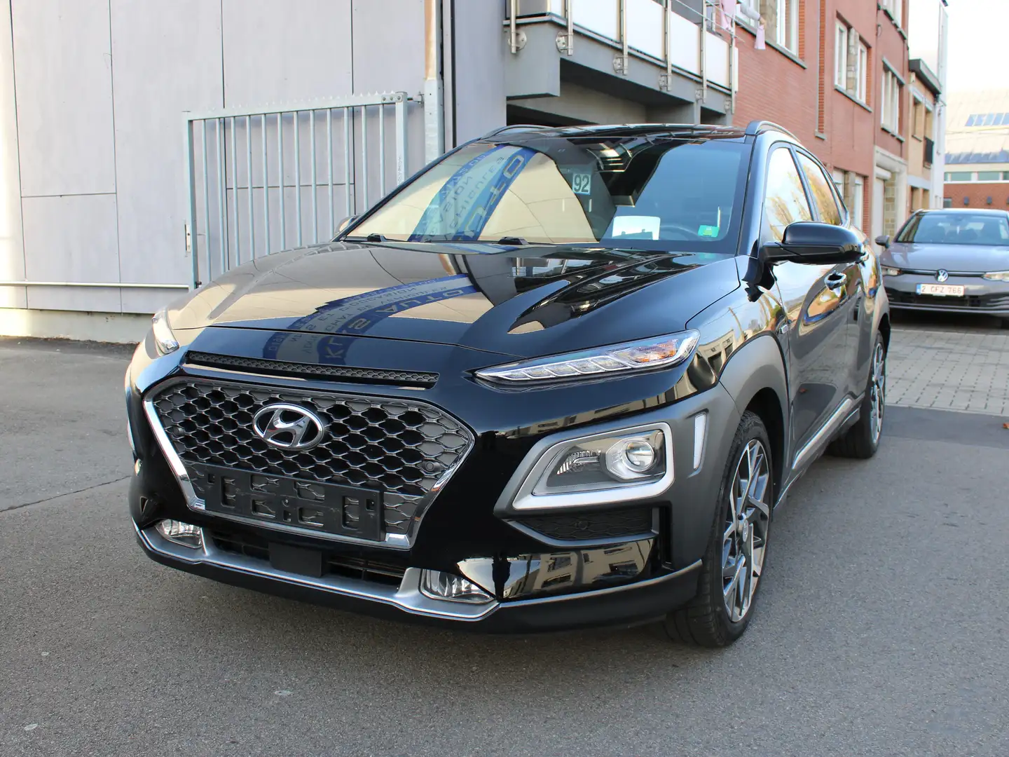 Hyundai KONA HEV Hybride1.6 GDi+BOÎTE AUTO+CUIR+CAMERA Noir - 1
