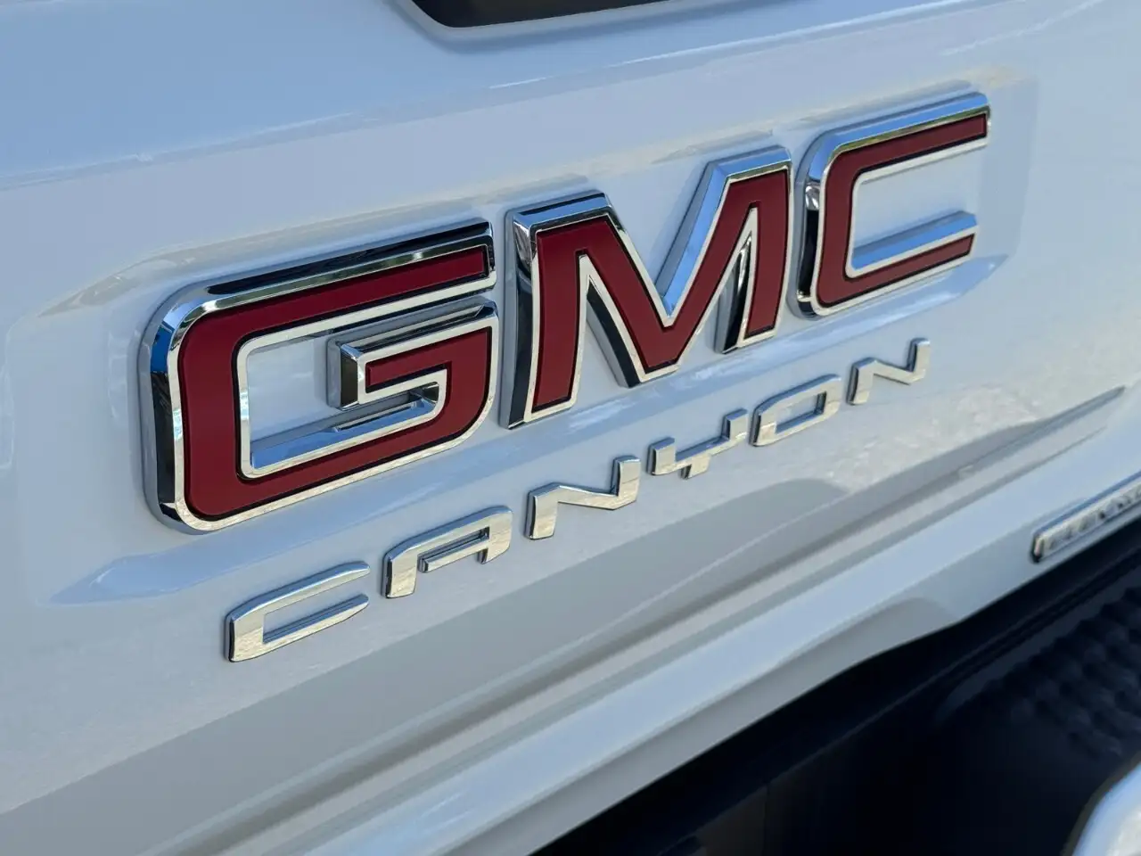 GMC Canyon снимка GMC Canyon