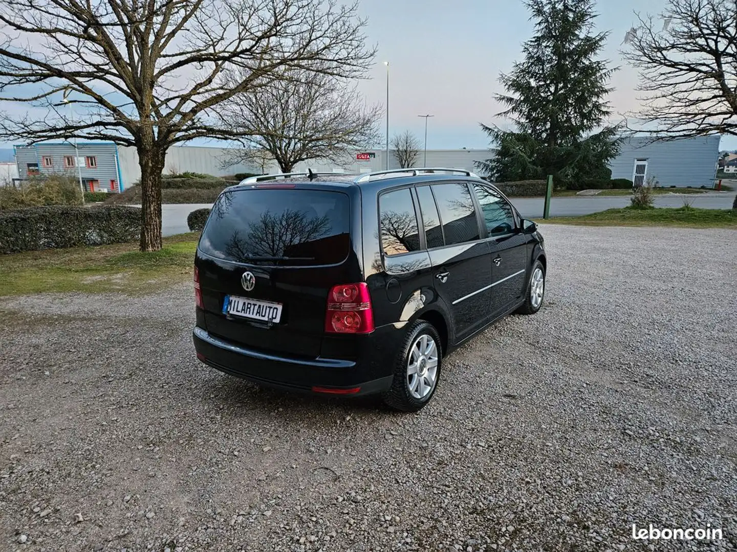 Volkswagen Touran 140Ch Très Bon Etat... Fekete - 2