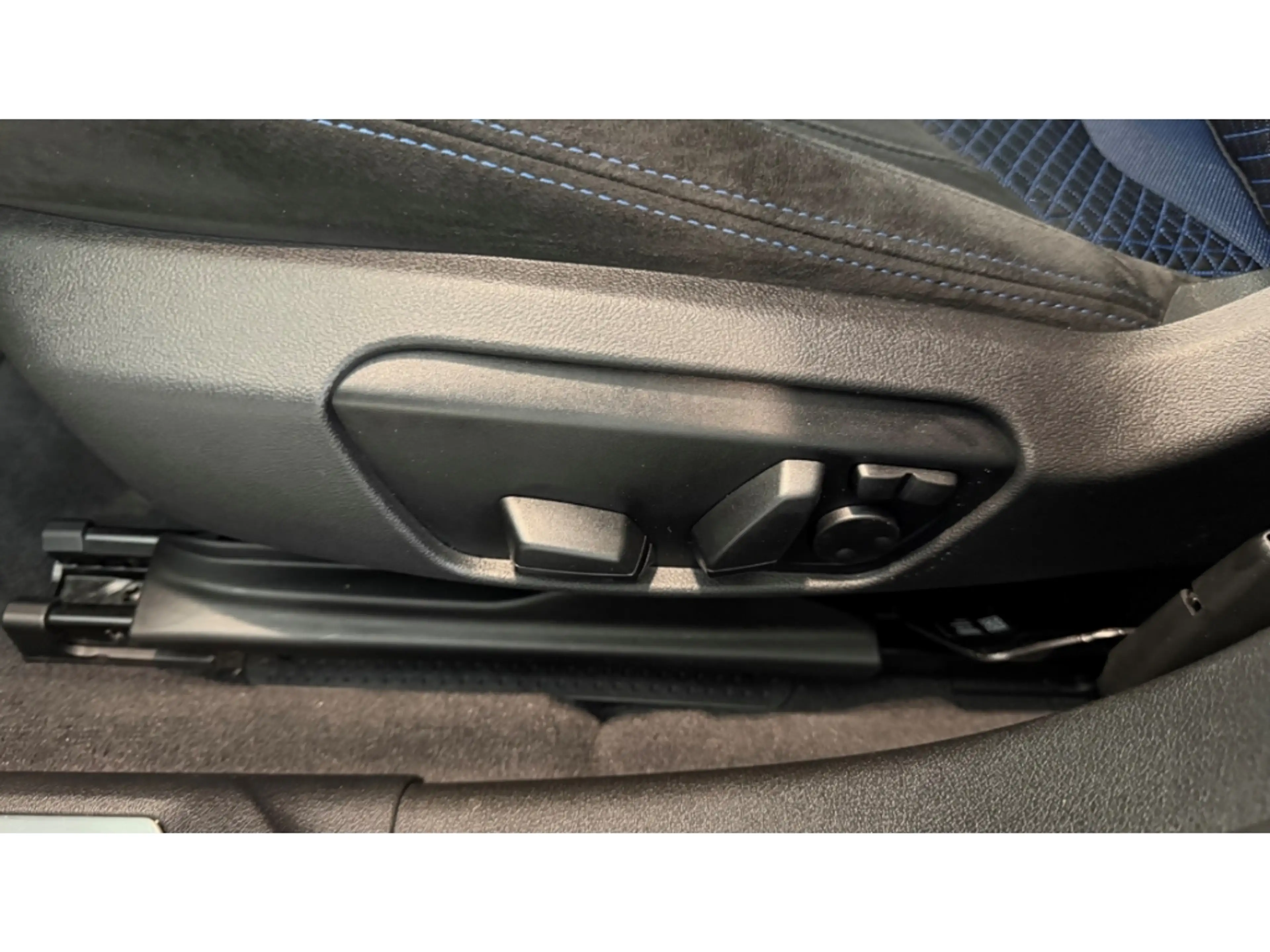 BMW 235 xDrive Gran Coupe El. Panodach Panorama Navi Digit — photo 14