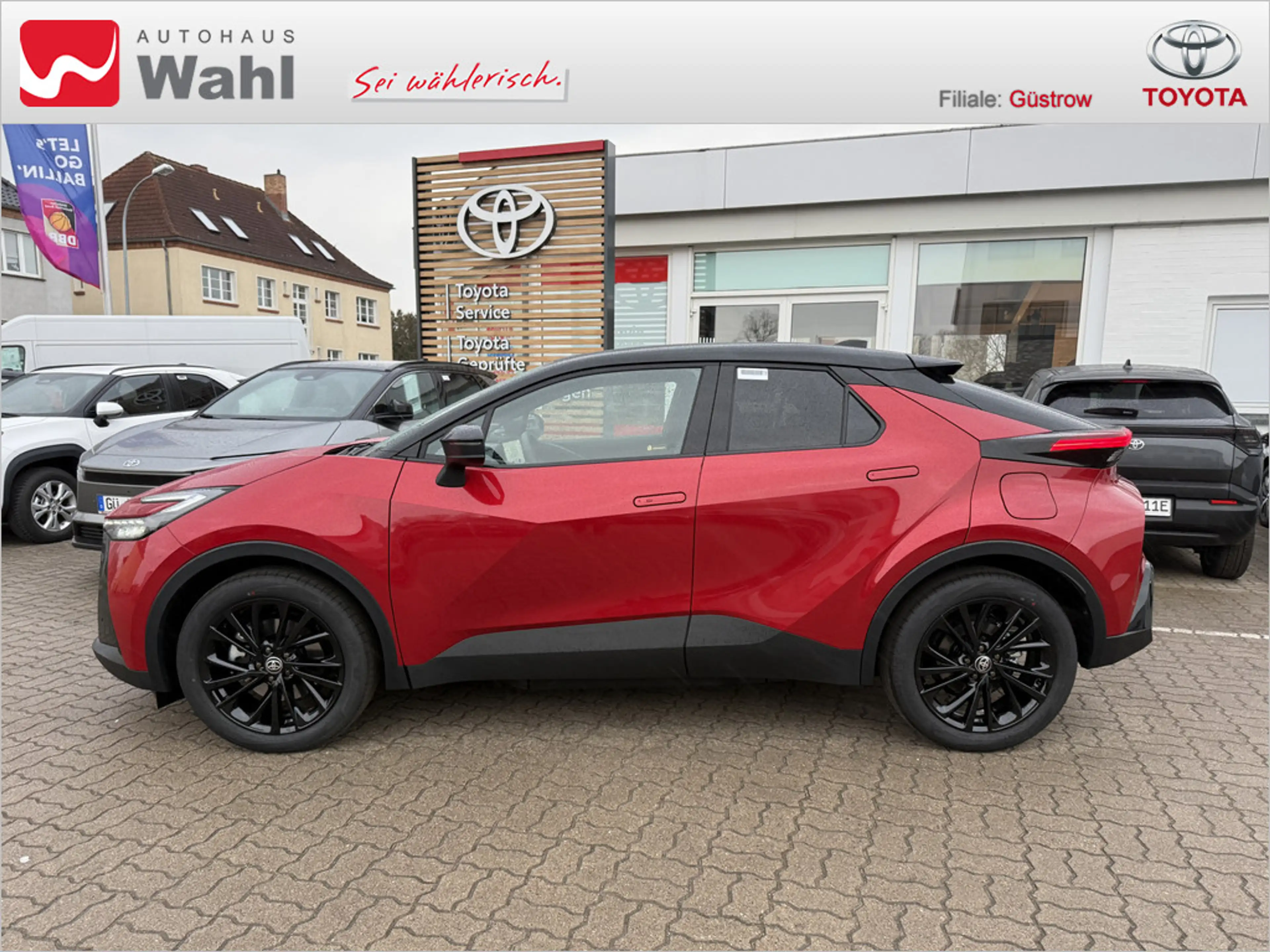 Toyota C-HR 2.0 Plug-In Hybrid FWD GR Sport — photo 3
