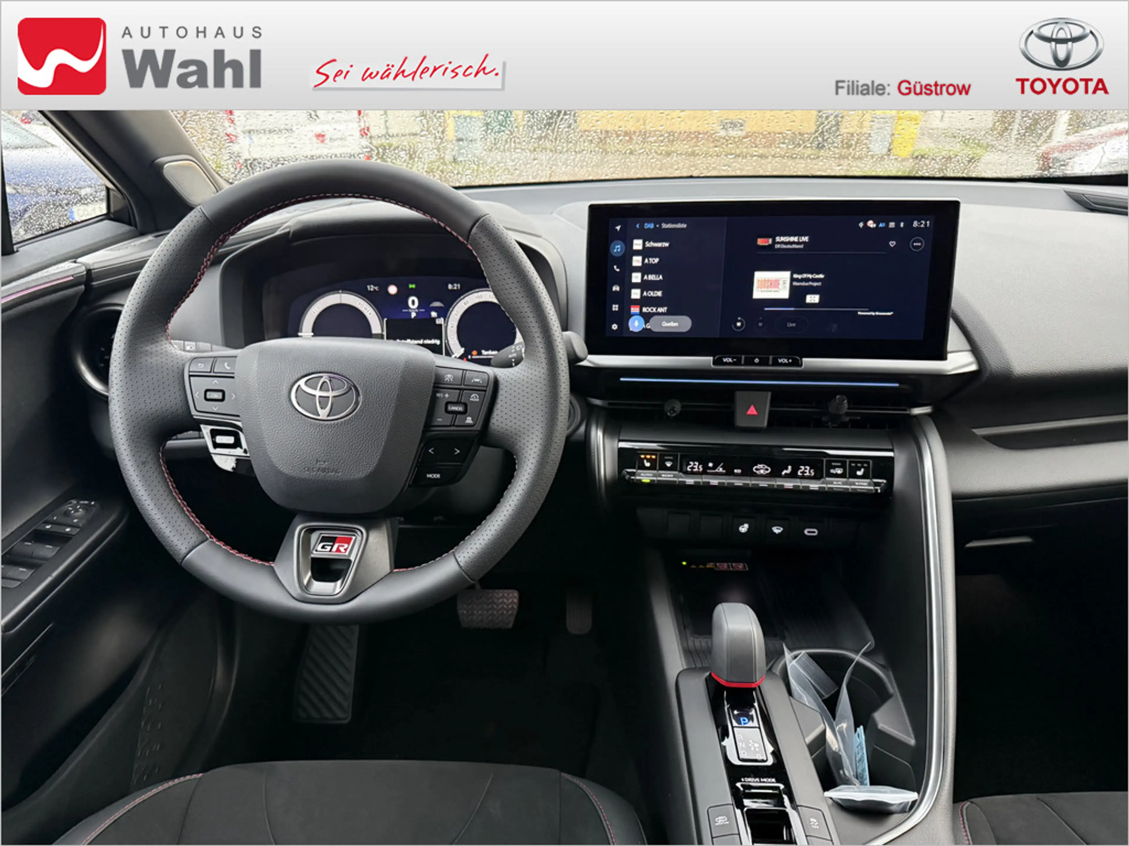 Toyota C-HR 2.0 Plug-In Hybrid FWD GR Sport — photo 9