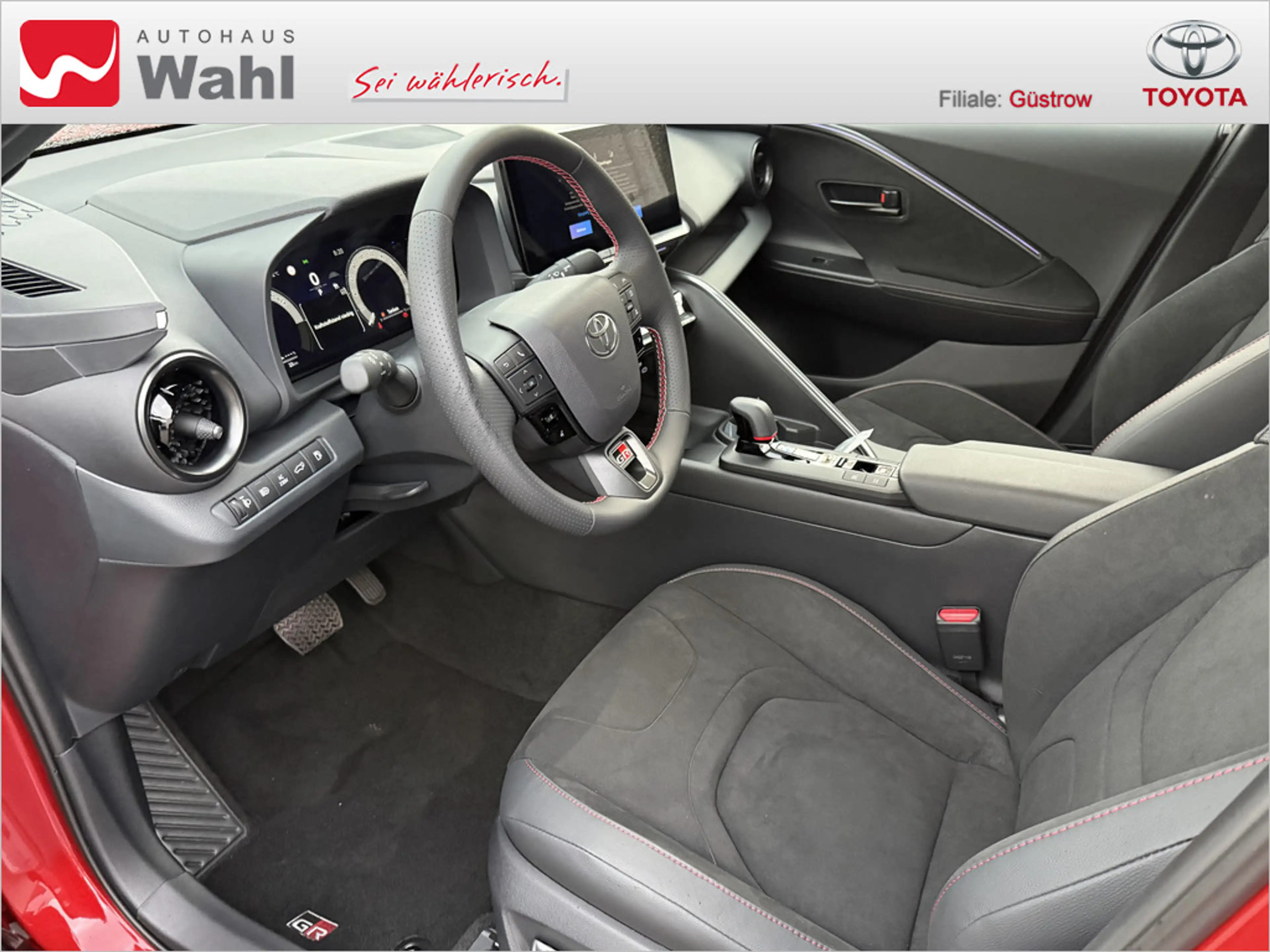 Toyota C-HR 2.0 Plug-In Hybrid FWD GR Sport — photo 13