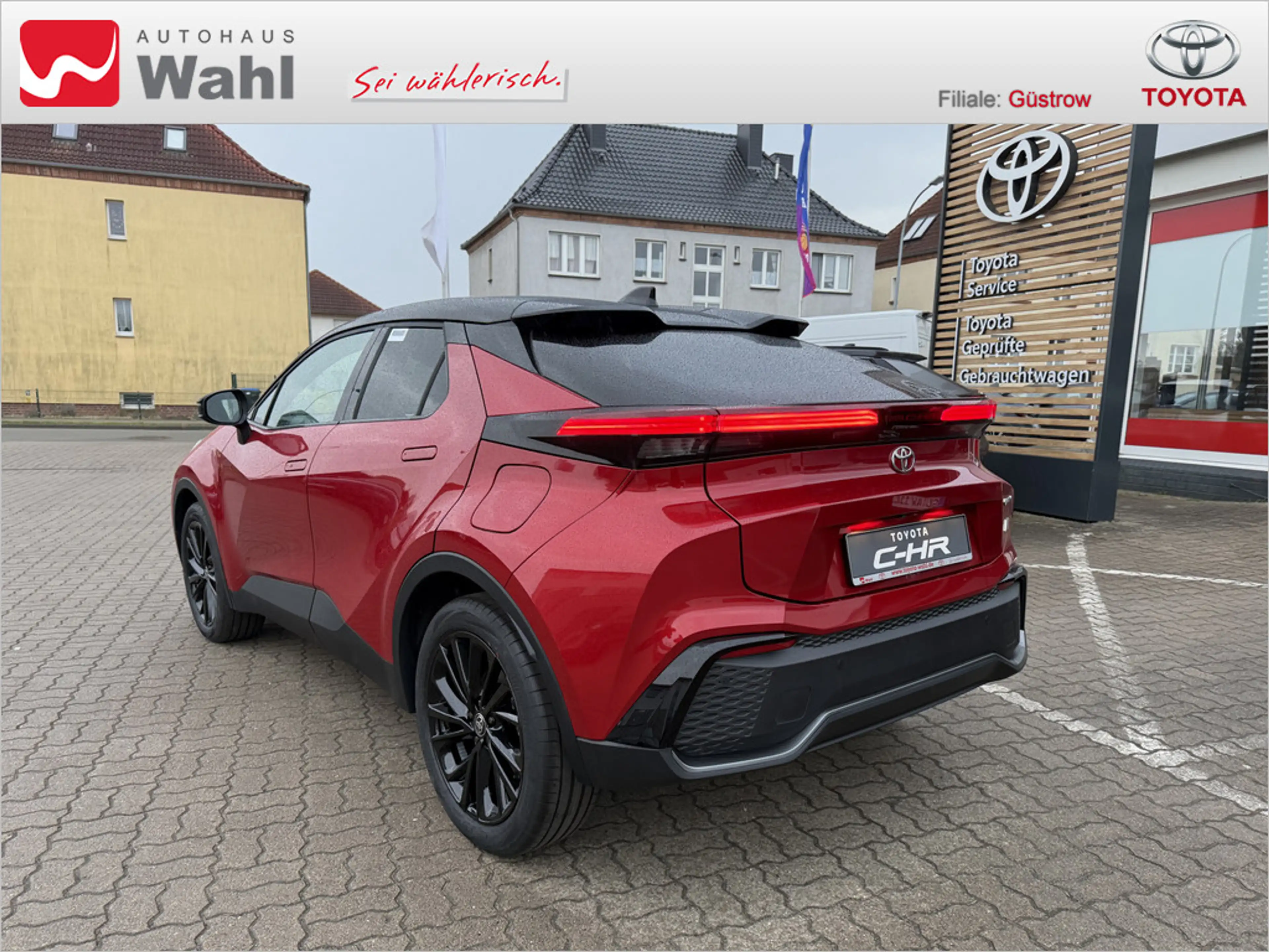 Toyota C-HR 2.0 Plug-In Hybrid FWD GR Sport — photo 2