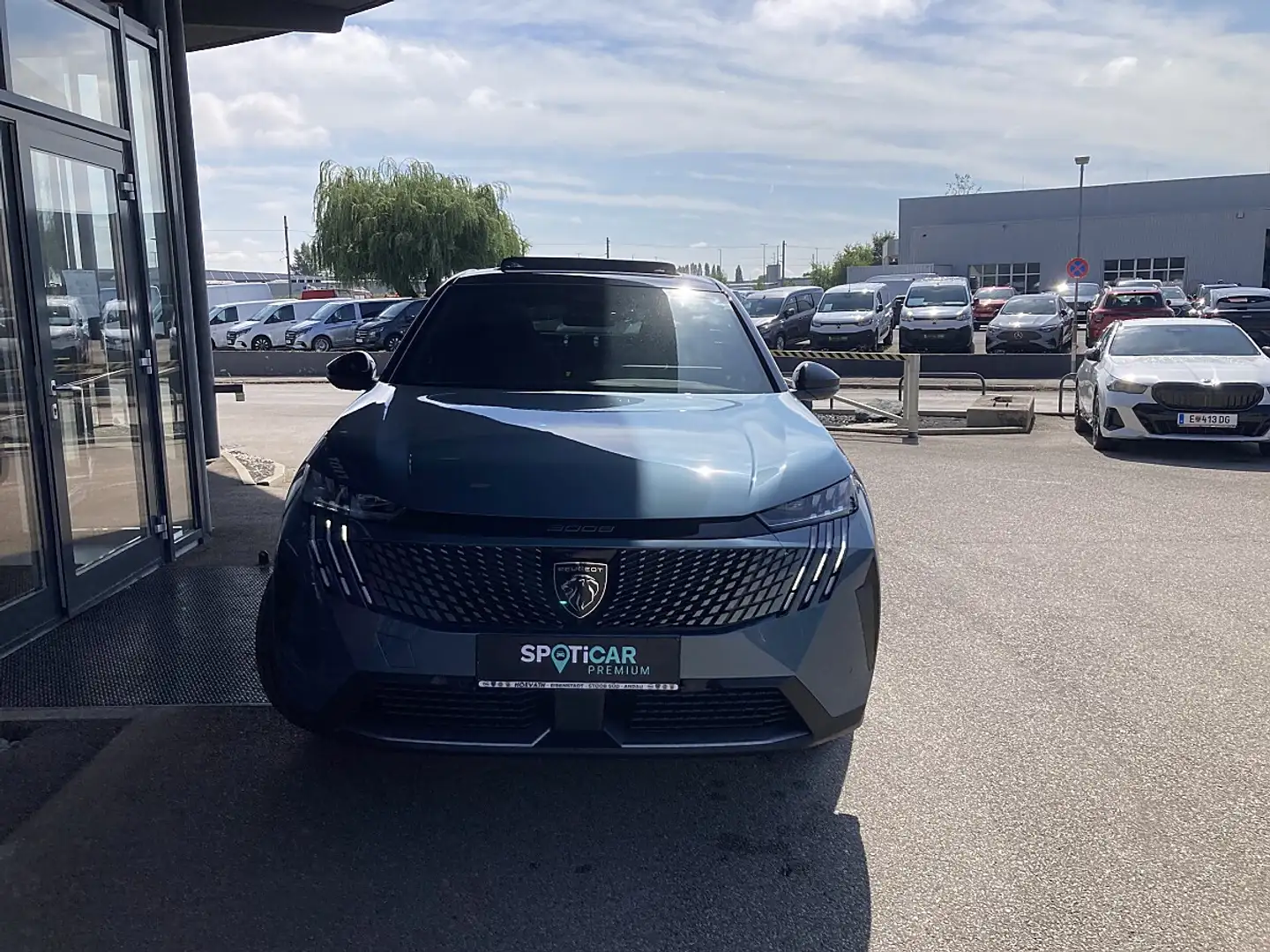 Peugeot 3008 Hybrid 145 e-DCS6 GT!MATRIXLED,PANO,AHV,FOCAL,N... Blau - 2
