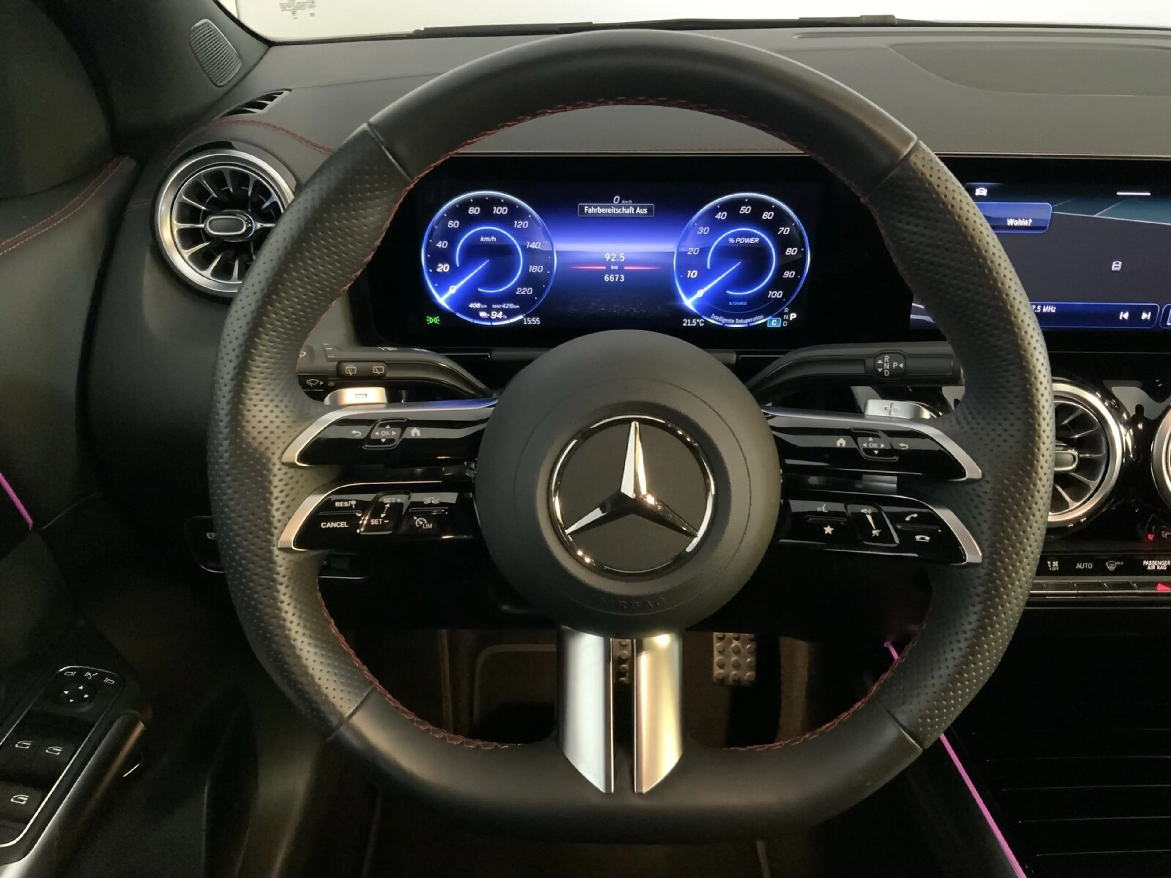 Mercedes-Benz EQA 300 EQA 300 4M AMG Night AHK Sound DISTRONIC RüKam — photo 10