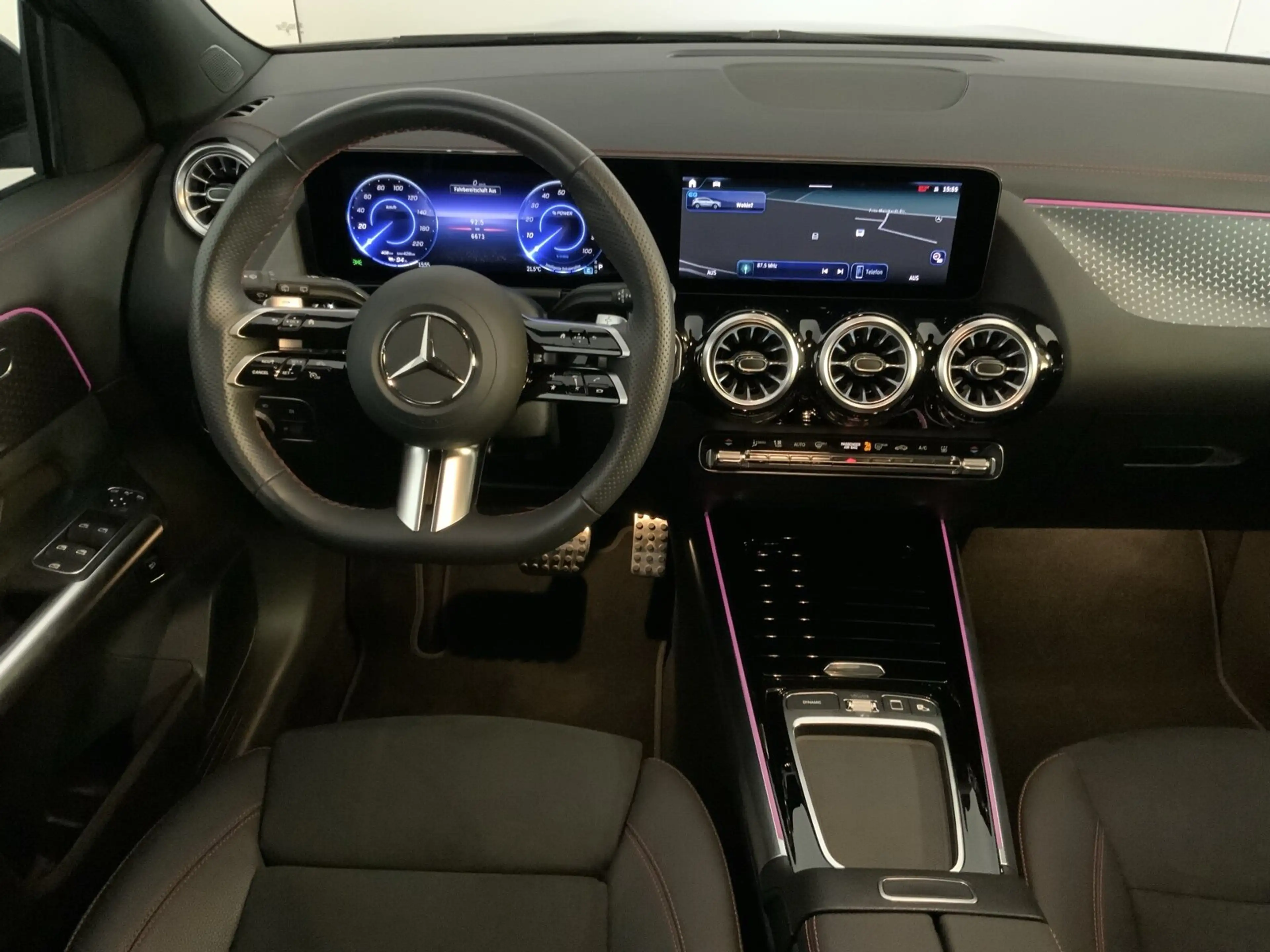 Mercedes-Benz EQA 300 EQA 300 4M AMG Night AHK Sound DISTRONIC RüKam — photo 9