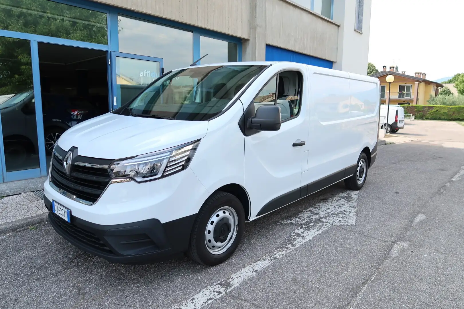 Renault Trafic T30 2.0 dCi 130CV PL-TN Furgone Ice Blanc - 1