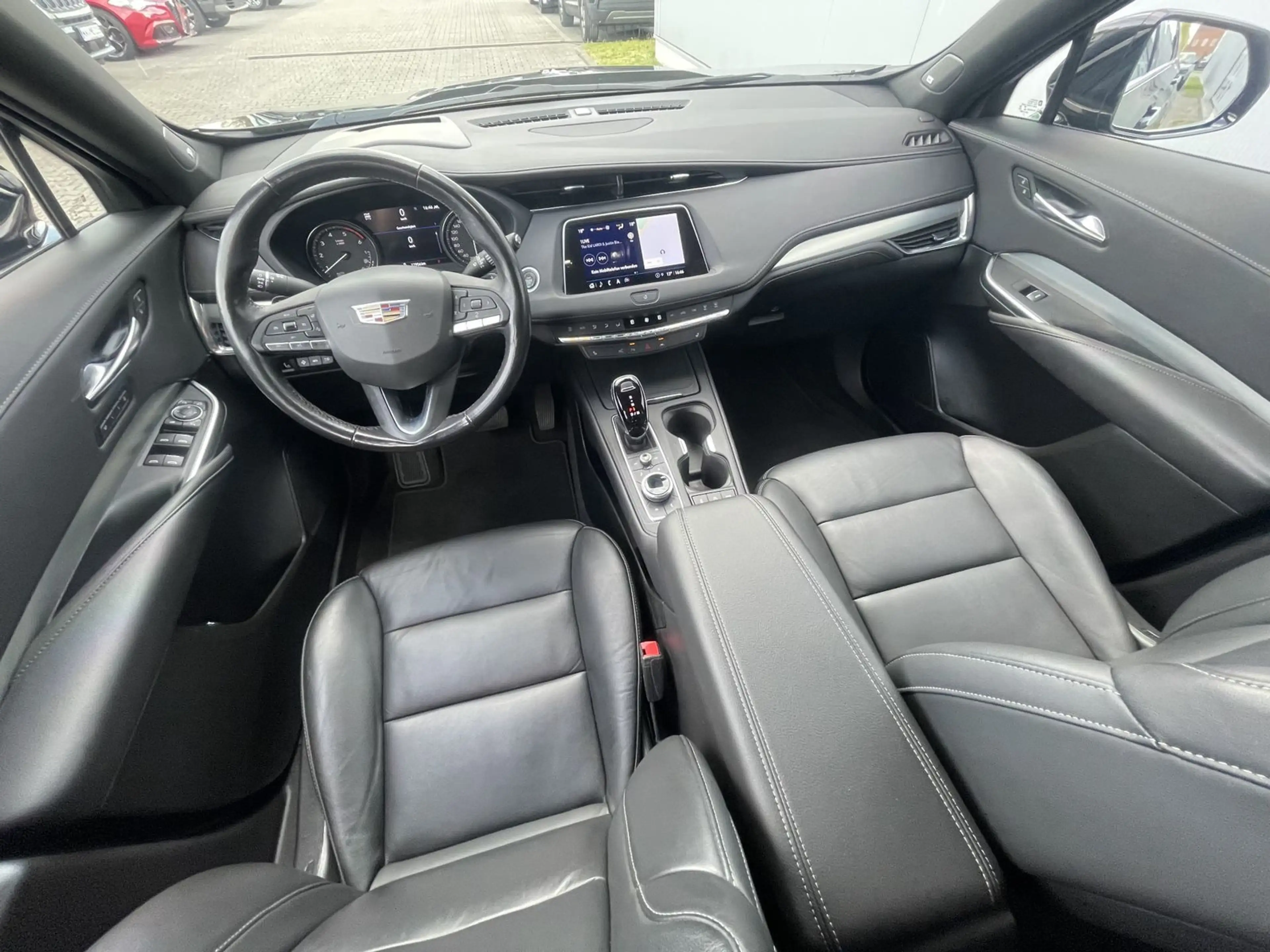 Cadillac XT4 Premium Luxury 350D — photo 19
