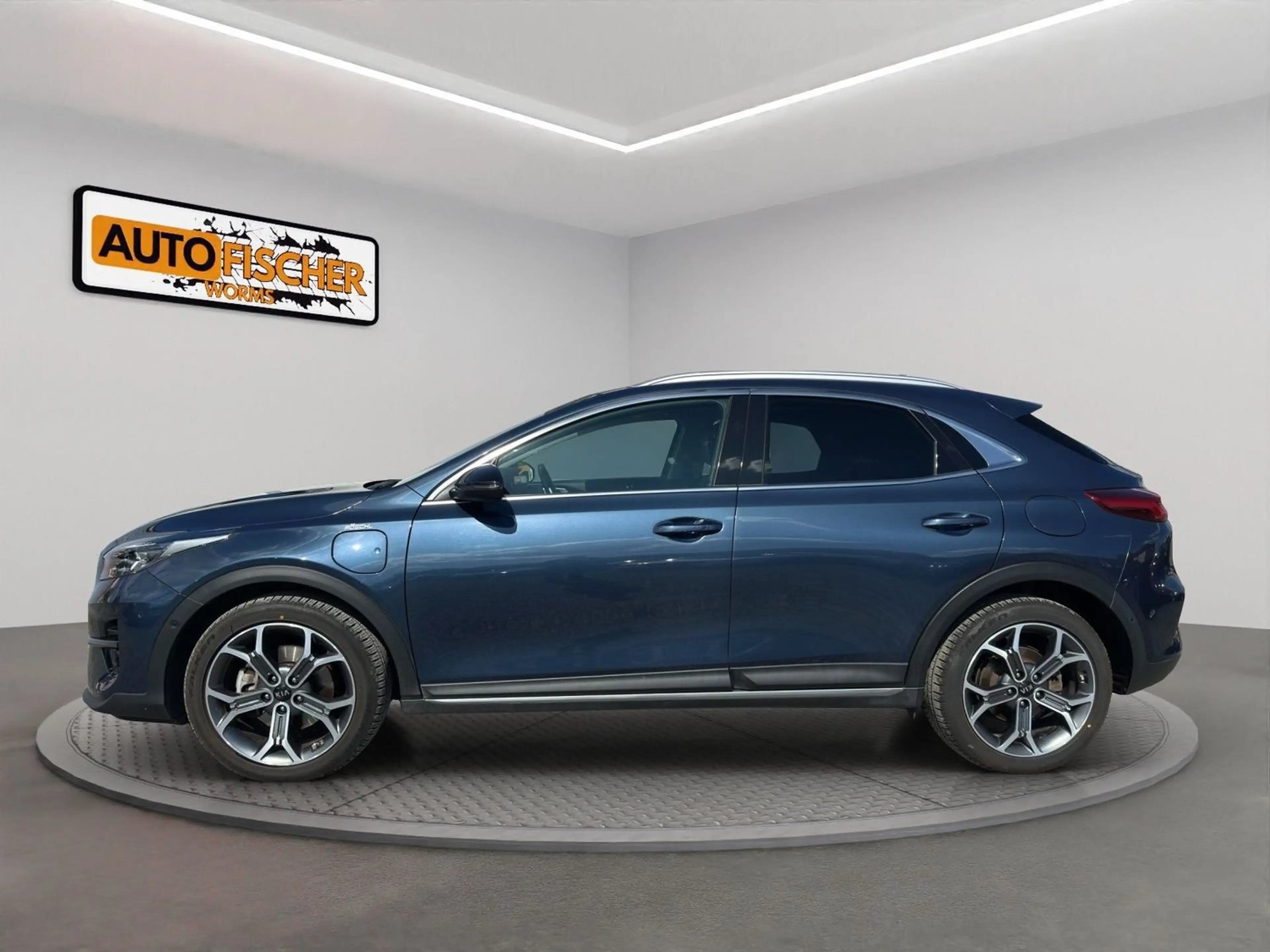 Kia XCeed Platinum Edition Plug-in Hybrid 1.Hand — photo 4