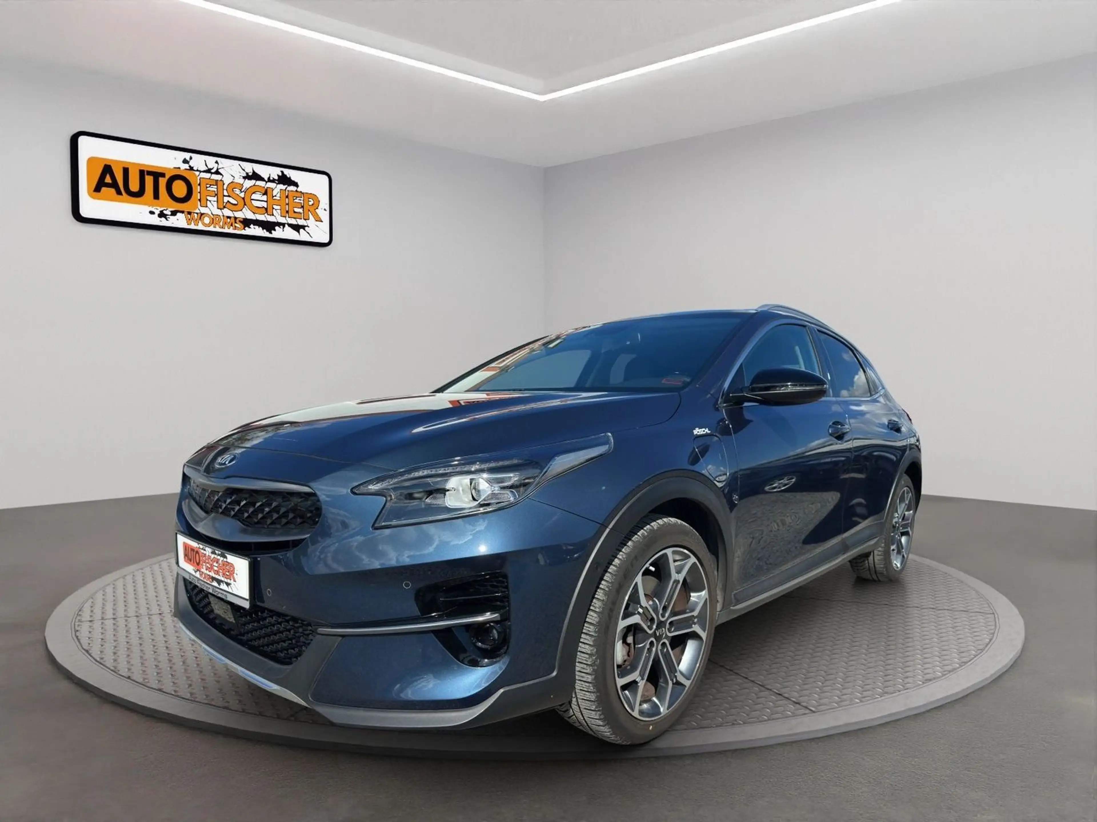 Kia XCeed Platinum Edition Plug-in Hybrid 1.Hand — photo 3