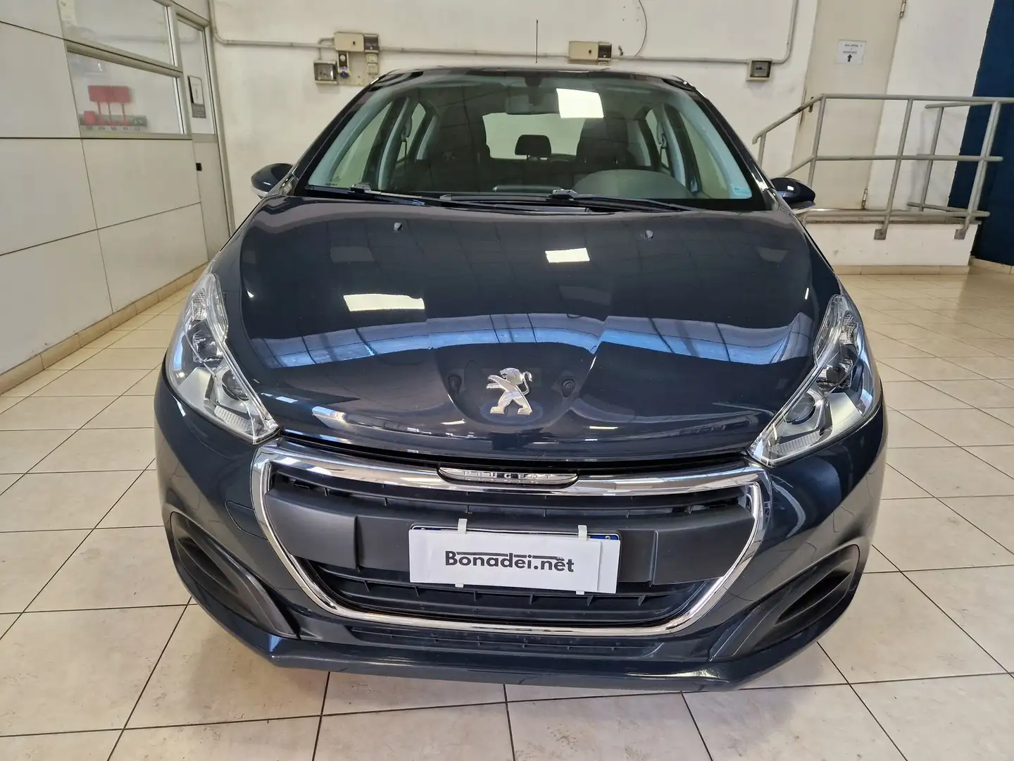 Peugeot 208 PureTech 68 5 porte Active Nero - 1
