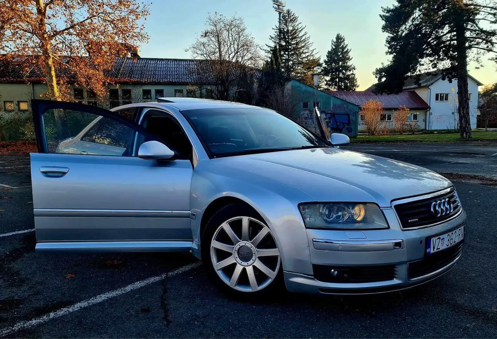 Audi A8 3.0 TDI DPF quattro - 1