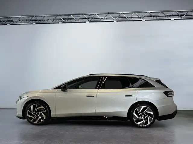Volkswagen Id.7 view 3