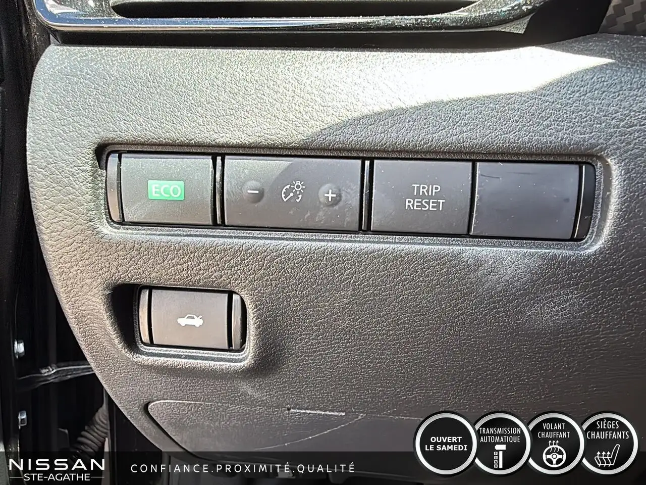 Nissan Sentra снимка Nissan Sentra
