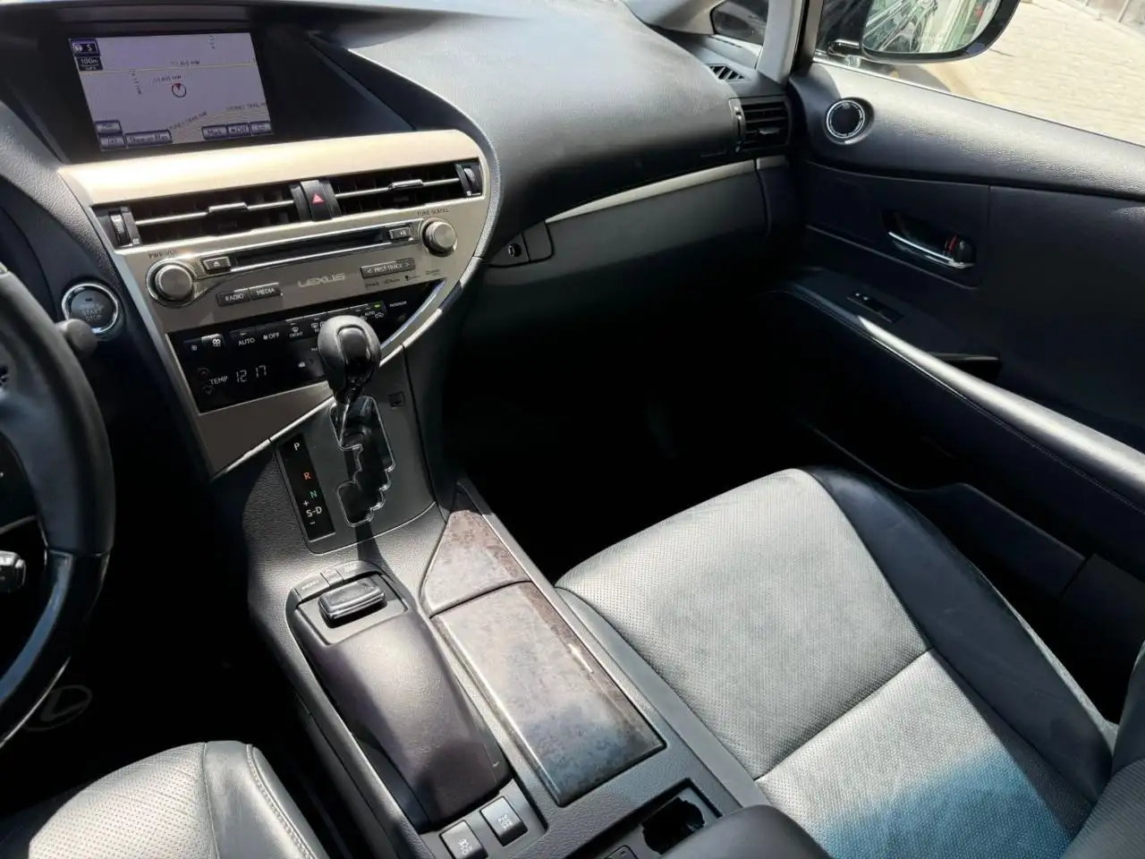 Lexus RX снимка Lexus RX