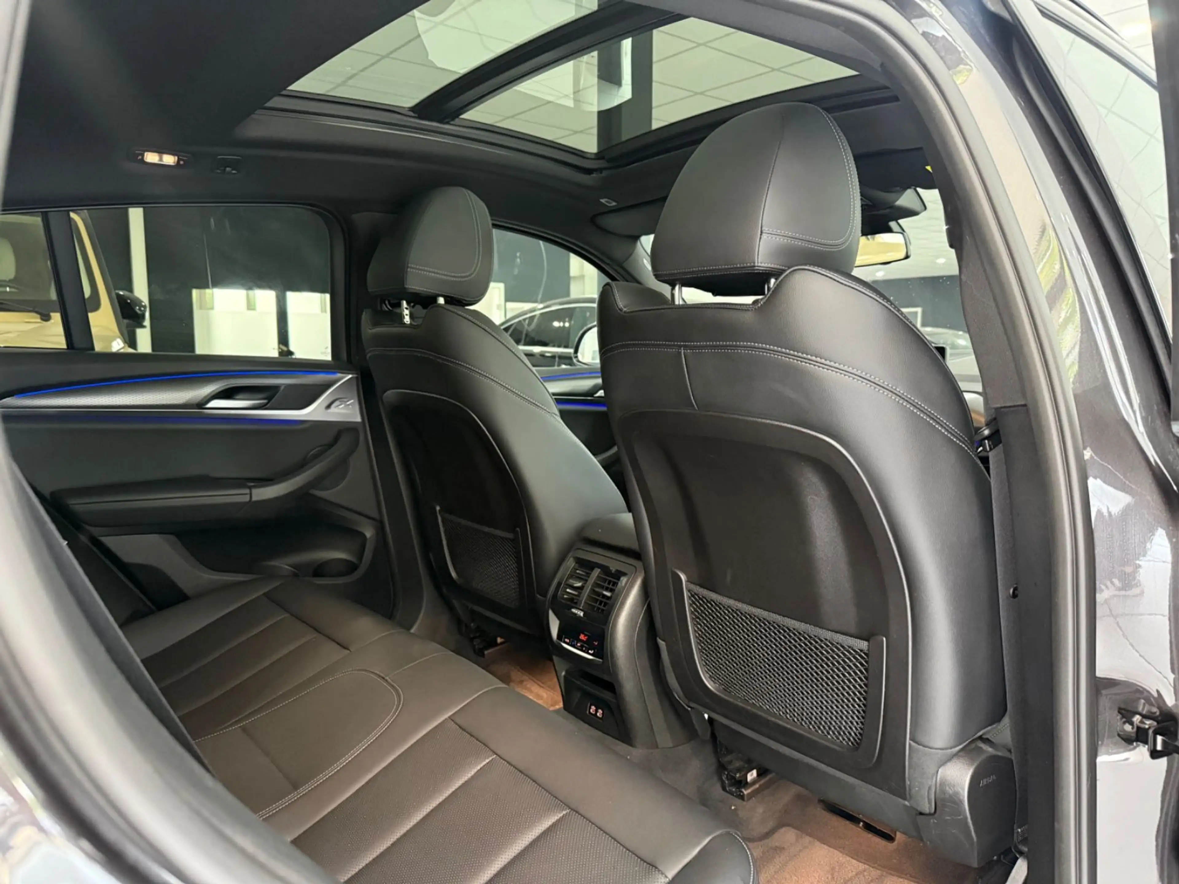 BMW X4 xDrive 20d*M-PAKET*PANO*ACC*KAMERA*AHK*HIFI* — photo 10
