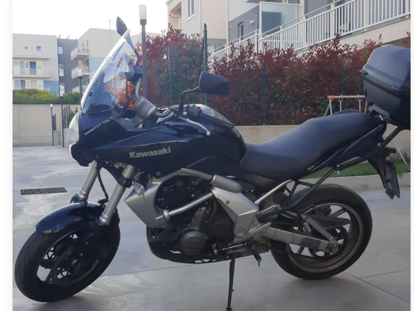 Kawasaki Versys 650 Negru - 2