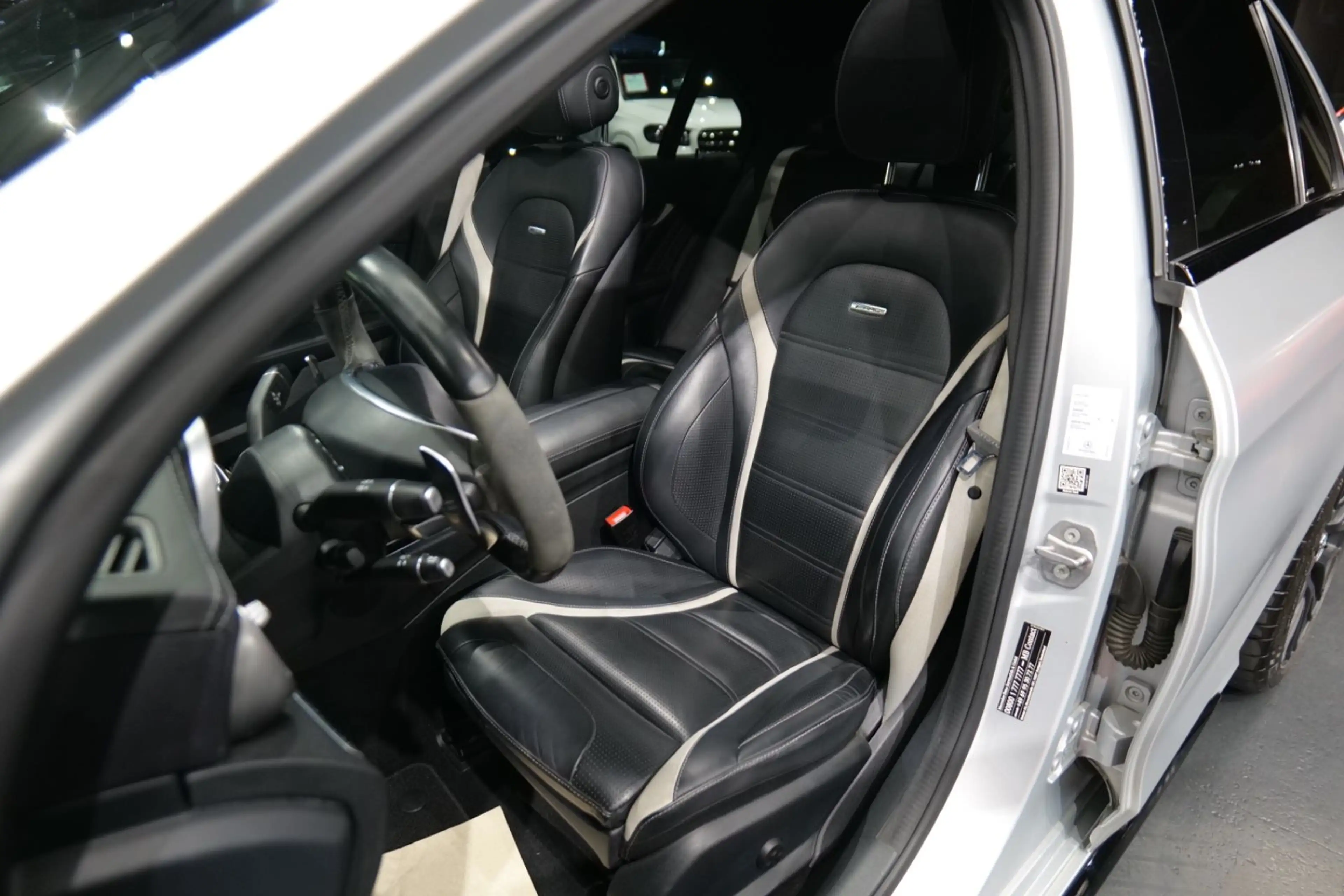 Mercedes-Benz C 63 AMG S*Keramik*Designo*Pano*Memory*HUD*360* — photo 13