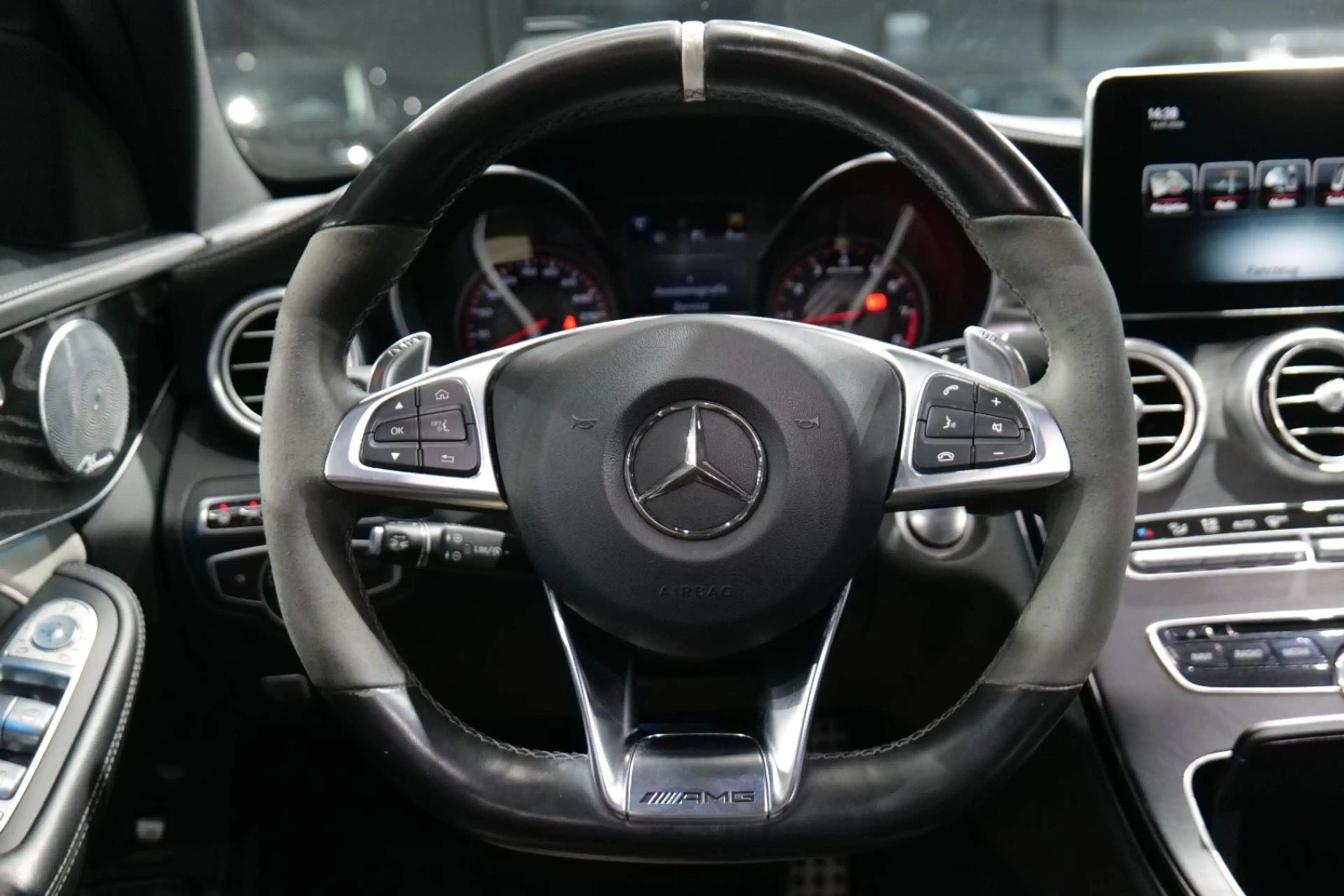 Mercedes-Benz C 63 AMG S*Keramik*Designo*Pano*Memory*HUD*360* — photo 15