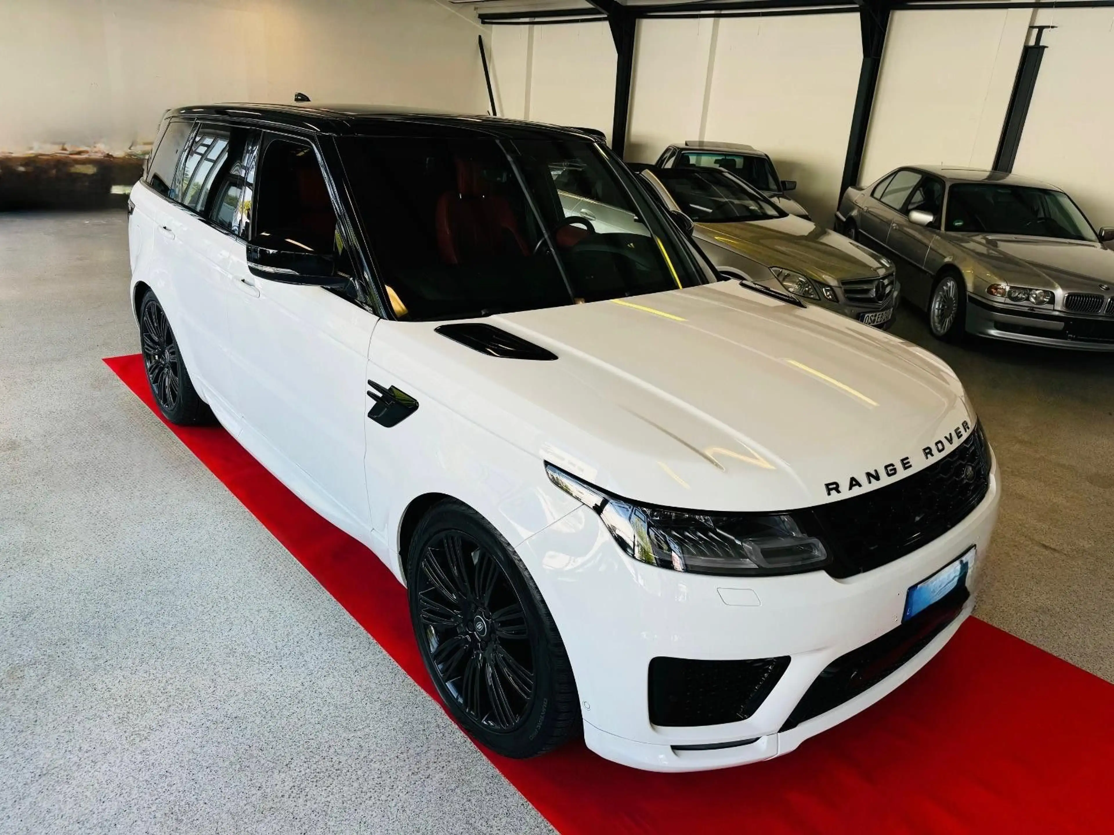 Land Rover Range Rover Sport HSE Dynamic — photo 11