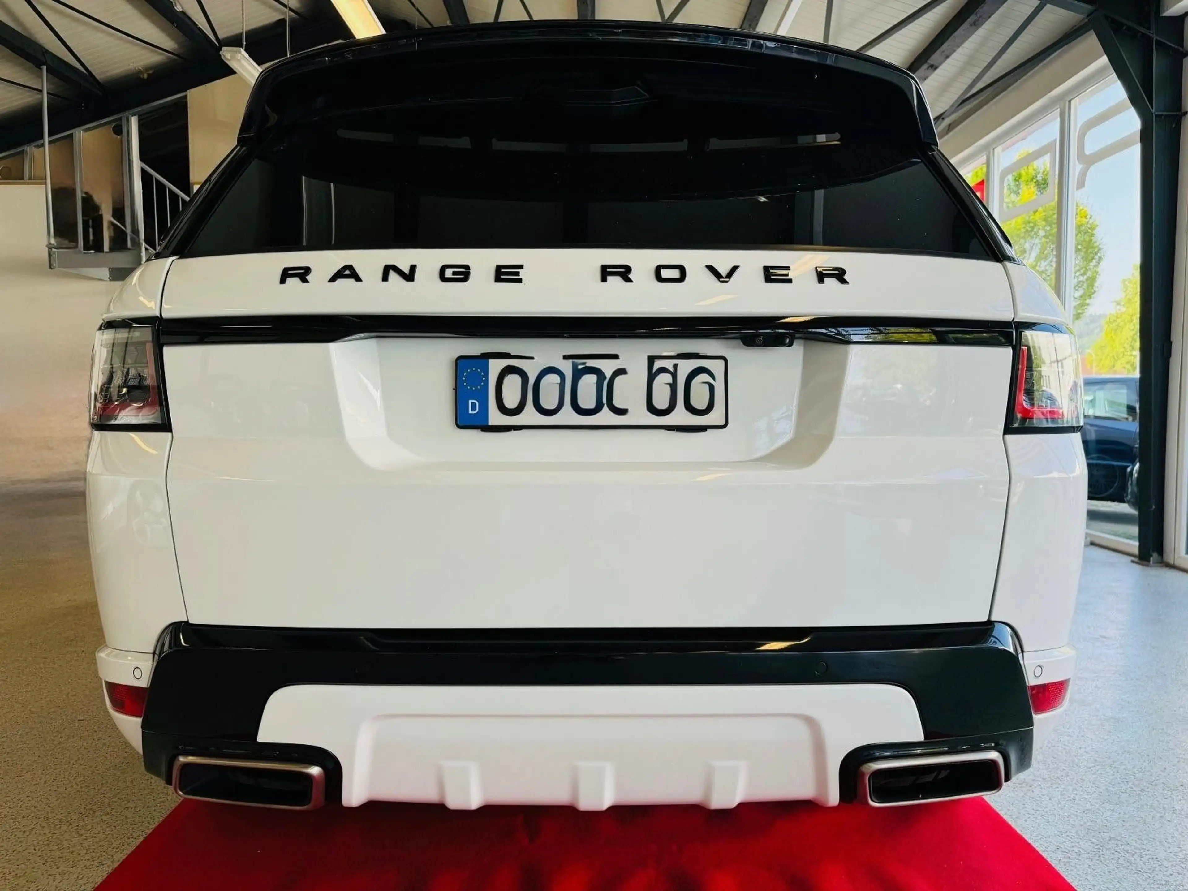 Land Rover Range Rover Sport HSE Dynamic — photo 12