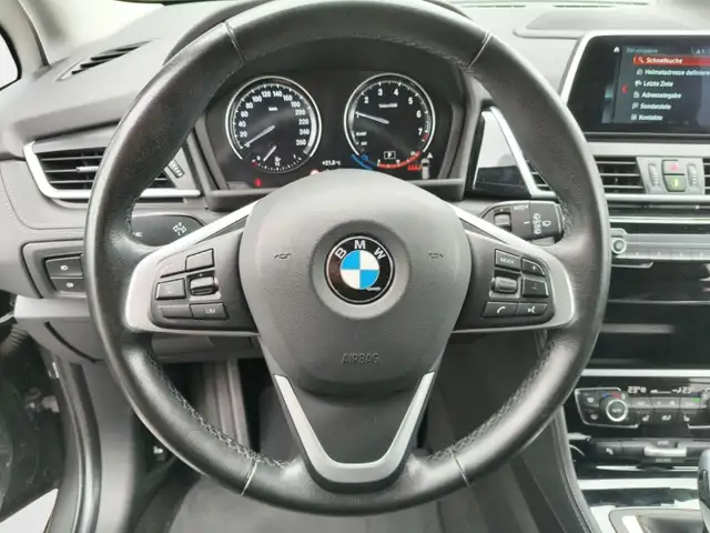 BMW 2 Series view 17