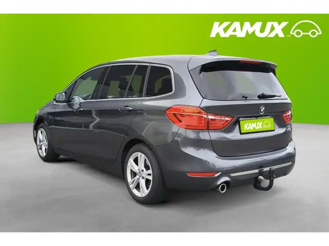 BMW 2 Series view 6