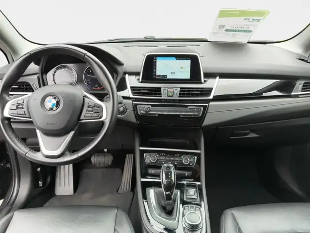 BMW 2 Series view 16