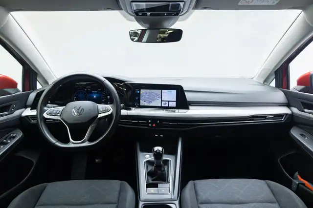 Volkswagen Golf view 4