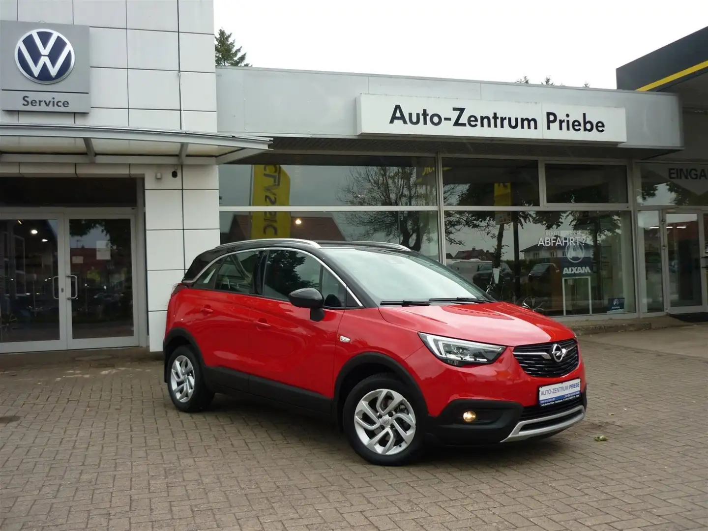 Opel Crossland X Innovation 1,2l Autom.+Sitzh.+LED Rouge - 1
