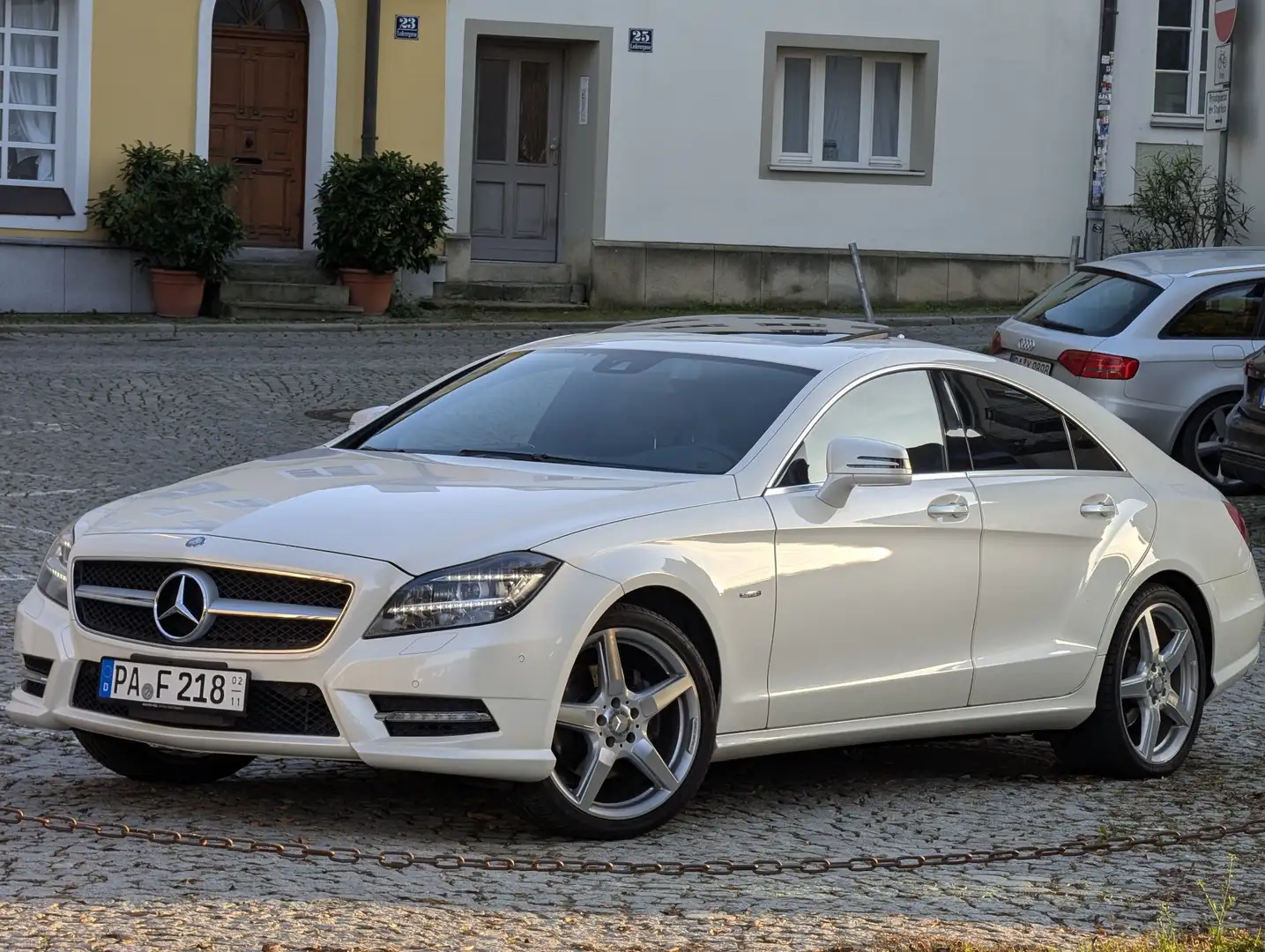 Mercedes-Benz CLS 350 *AMG Sport Paket *Leder *LED *19 zoll *nur 68k Km - 2