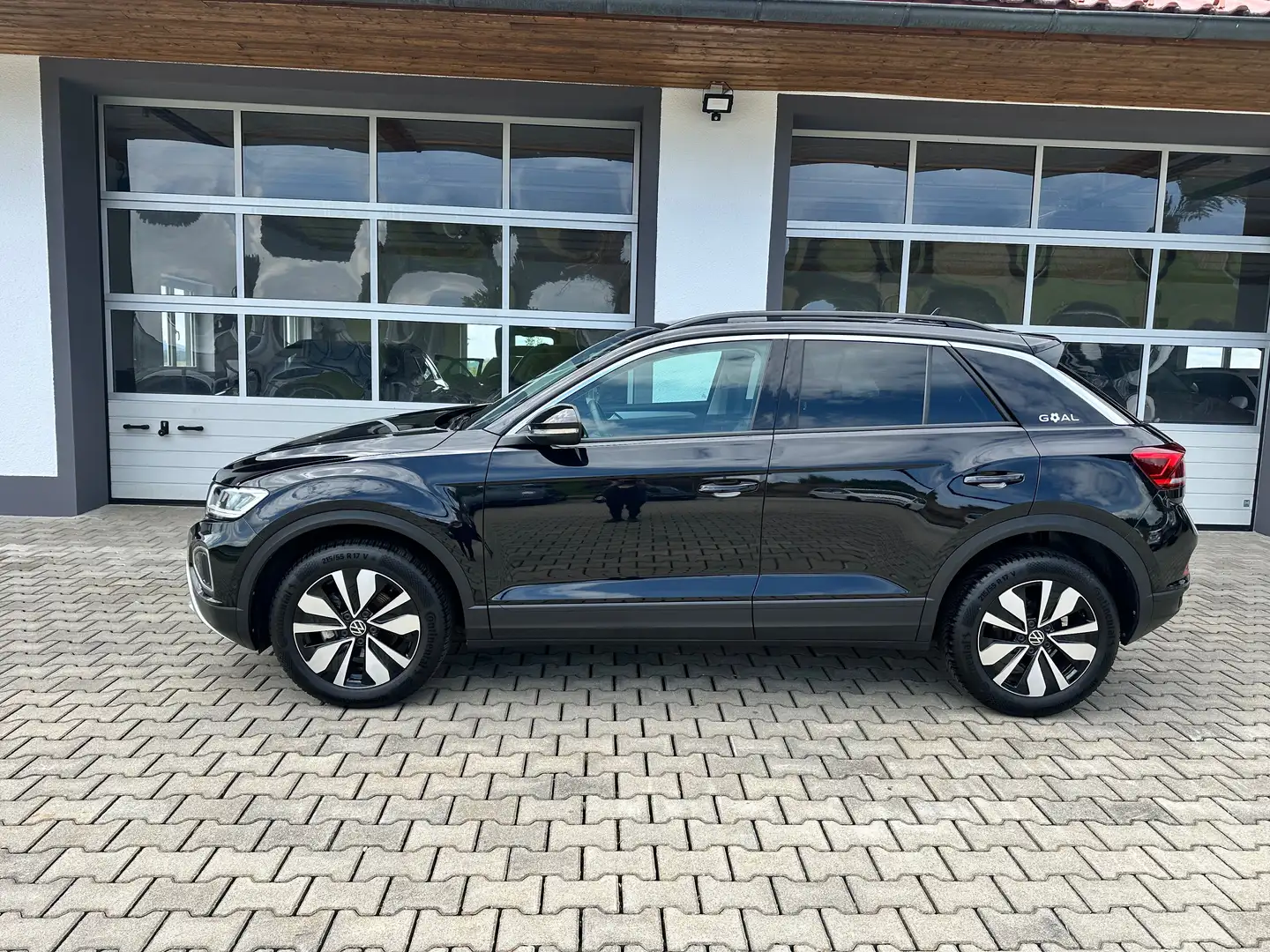 Volkswagen T-Roc Goal 1,0 TSI *DIGITAL*PDC*APP*ACC*NAVI*LED* Schwarz - 2