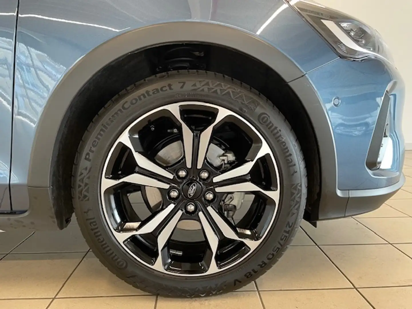 Ford Focus Active X Abnehmbare AHK B&O Kamera Navi Blau - 2