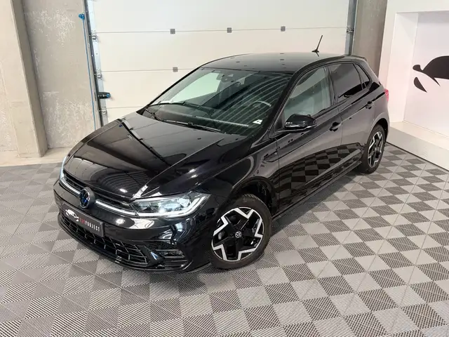 Volkswagen Polo view 2